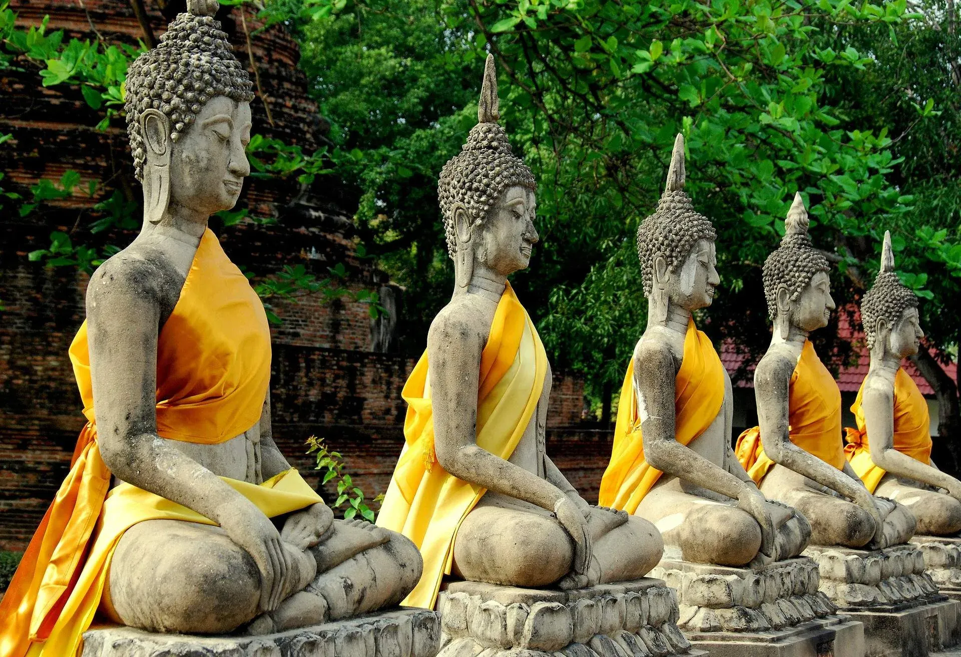 DEST_THAILAND_WAT_YAI_CHAI_MONGKON_AYUTTHAYA_BUDDHA_GettyImages-521190042.jpg