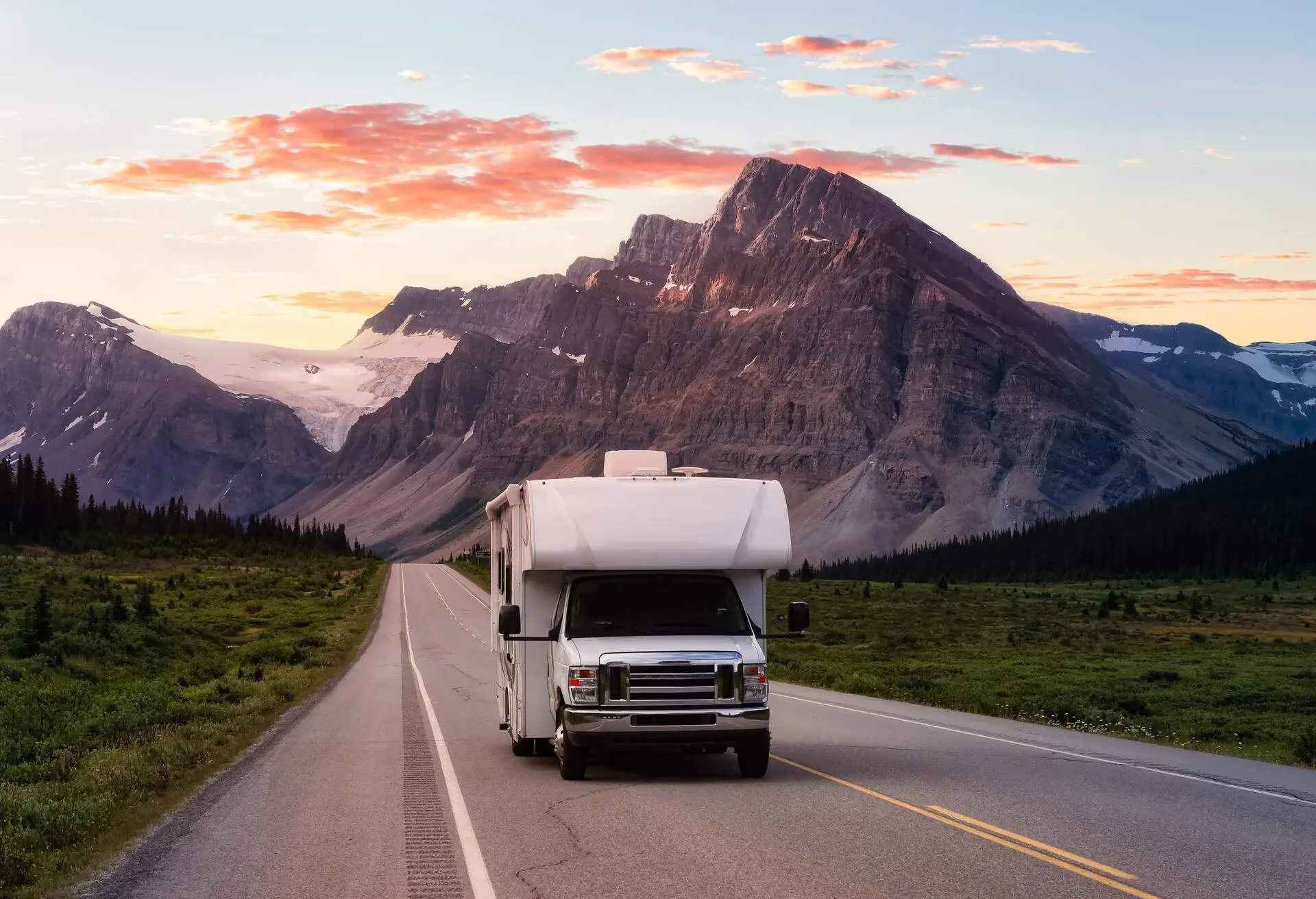 CANADA_ROCKIES_ICEFIELD-PARKWAYS_THEME_RV_CAMPERVAN_ROADTRIP