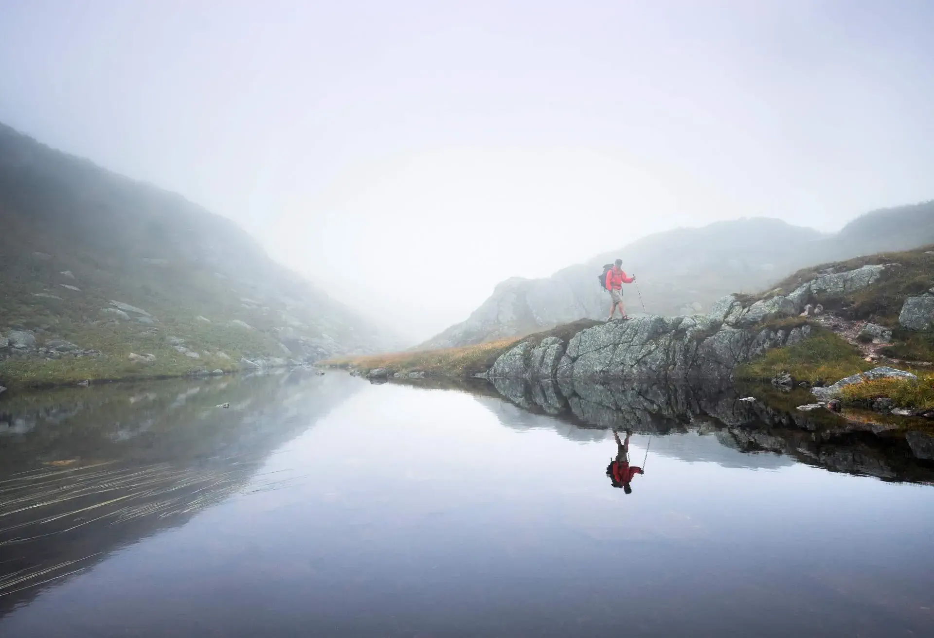 CANADA_NEWFOUNDLAND_GROS_MORNE_NATIONAL_PARK_PERSON_HIKER