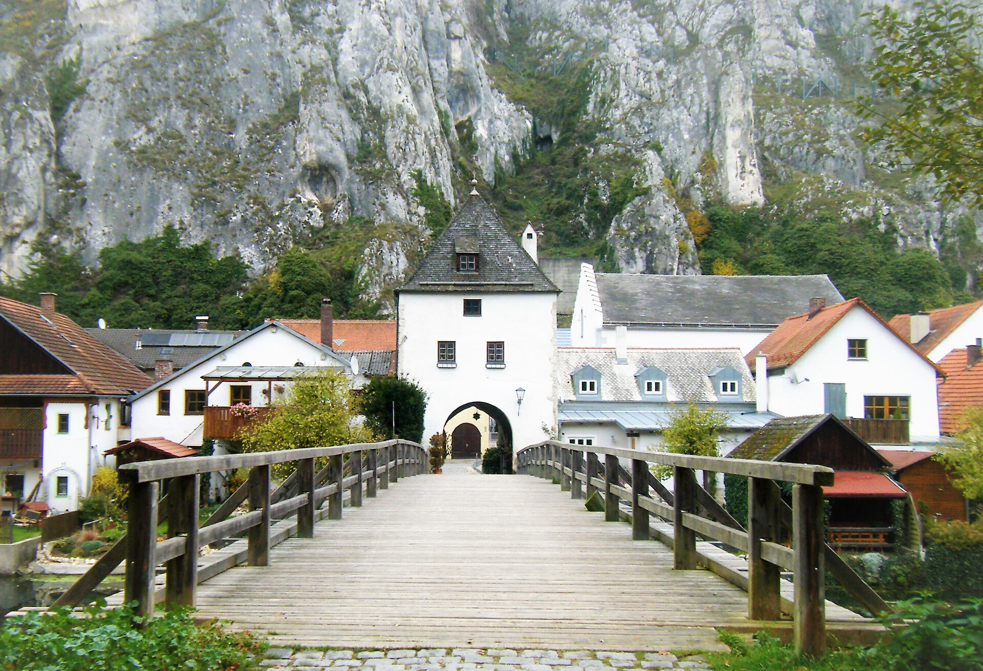 DEST_GERMANY_BAVARIA_Altmühlta_ESSING_GettyImages-1285905481