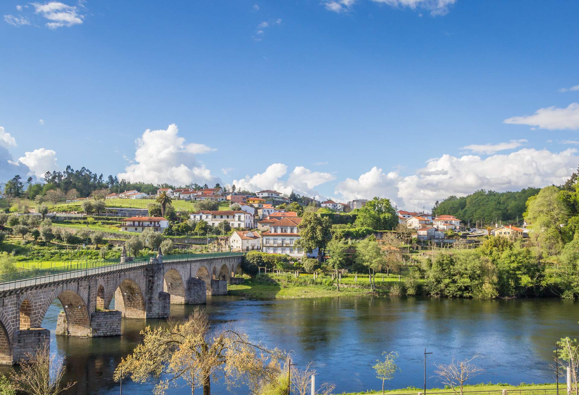 DEST_PORTUGAL_PONTE-DA-BARCA-shutterstock-premier_430061245