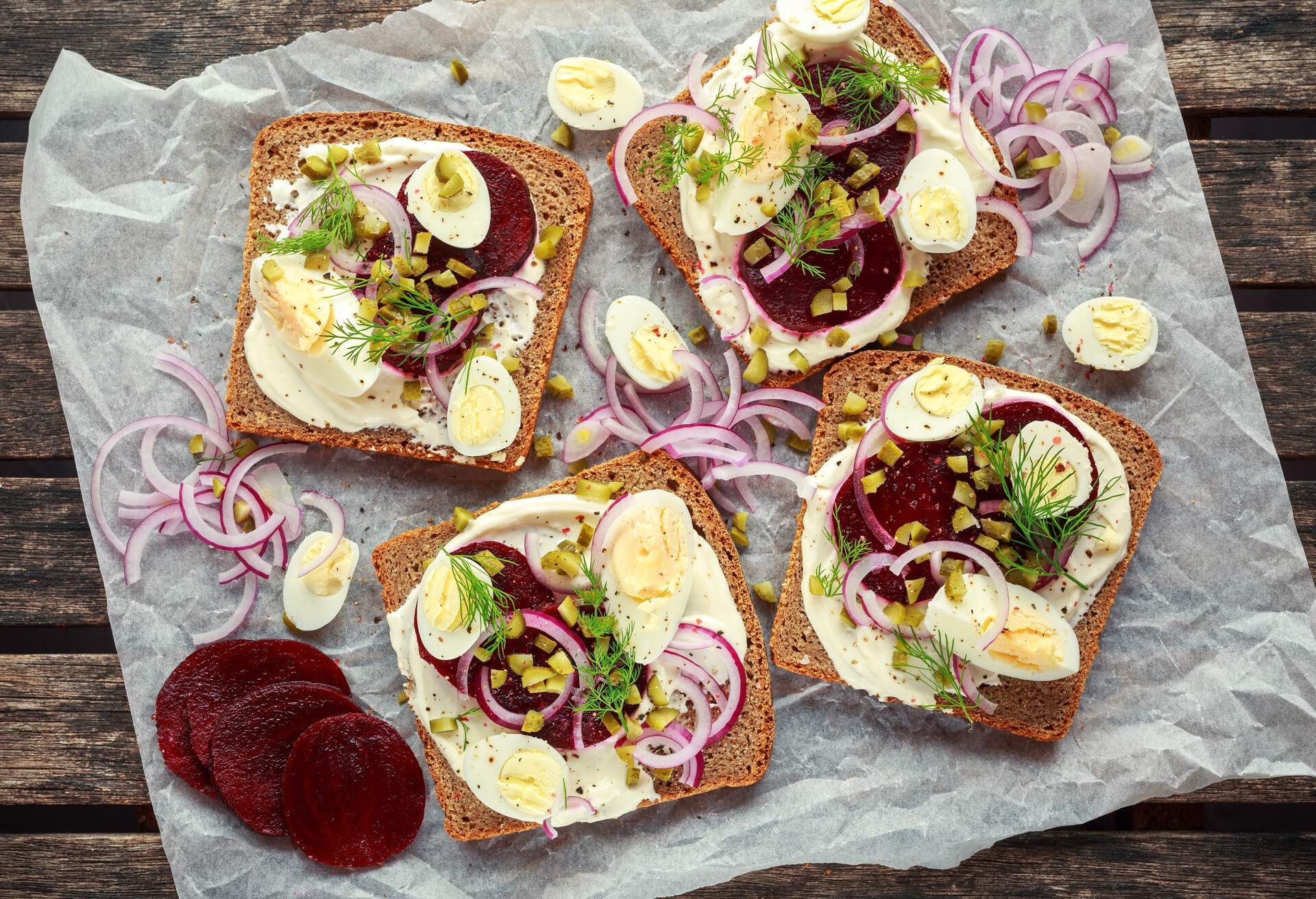 THEME_FOOD_SMORREBRO_OPEN-FACED-SANDWICH_DEST_DENMARK_GettyImages-859284764