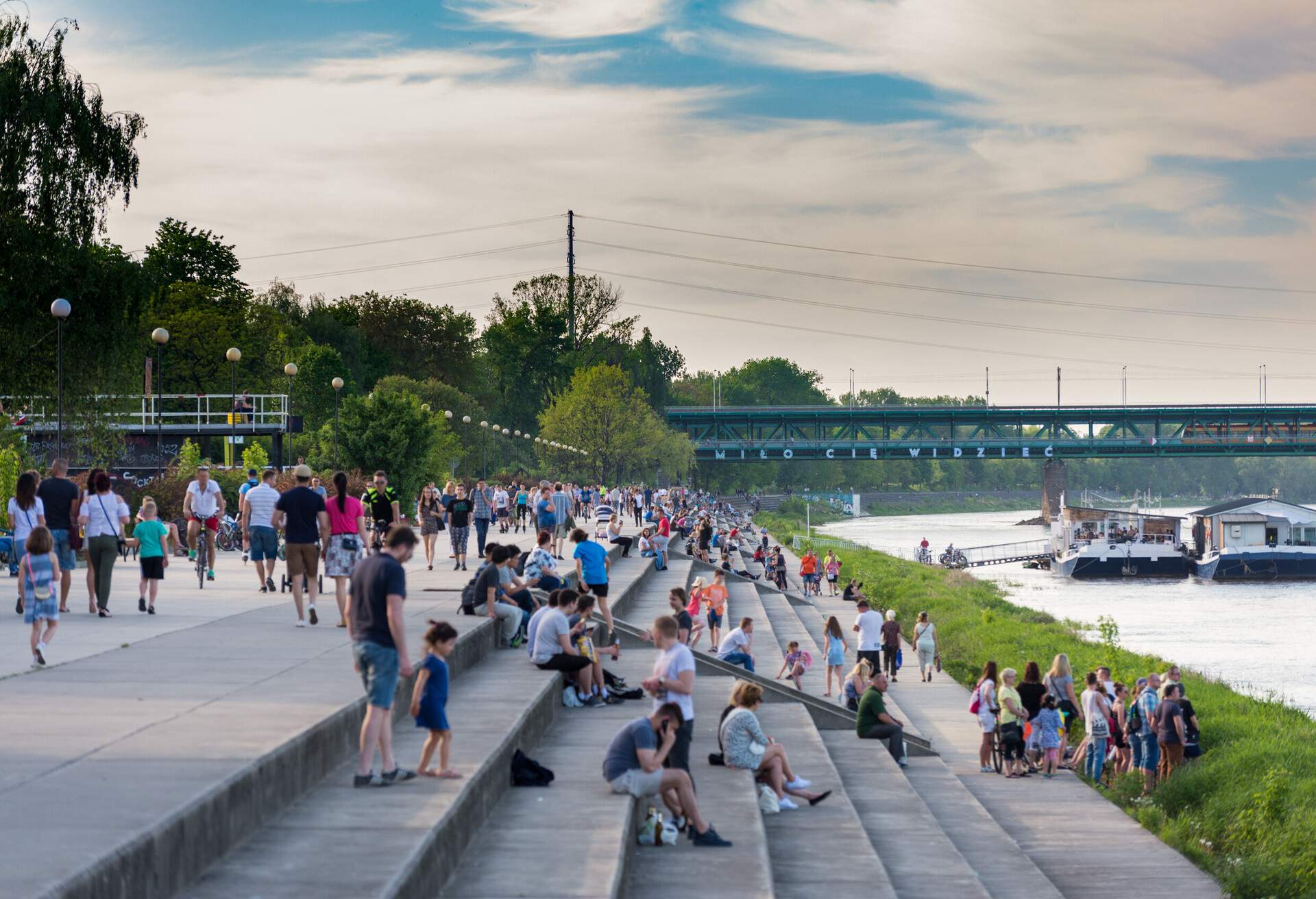 DEST_POLAND_WARSAW_shutterstock_650319637