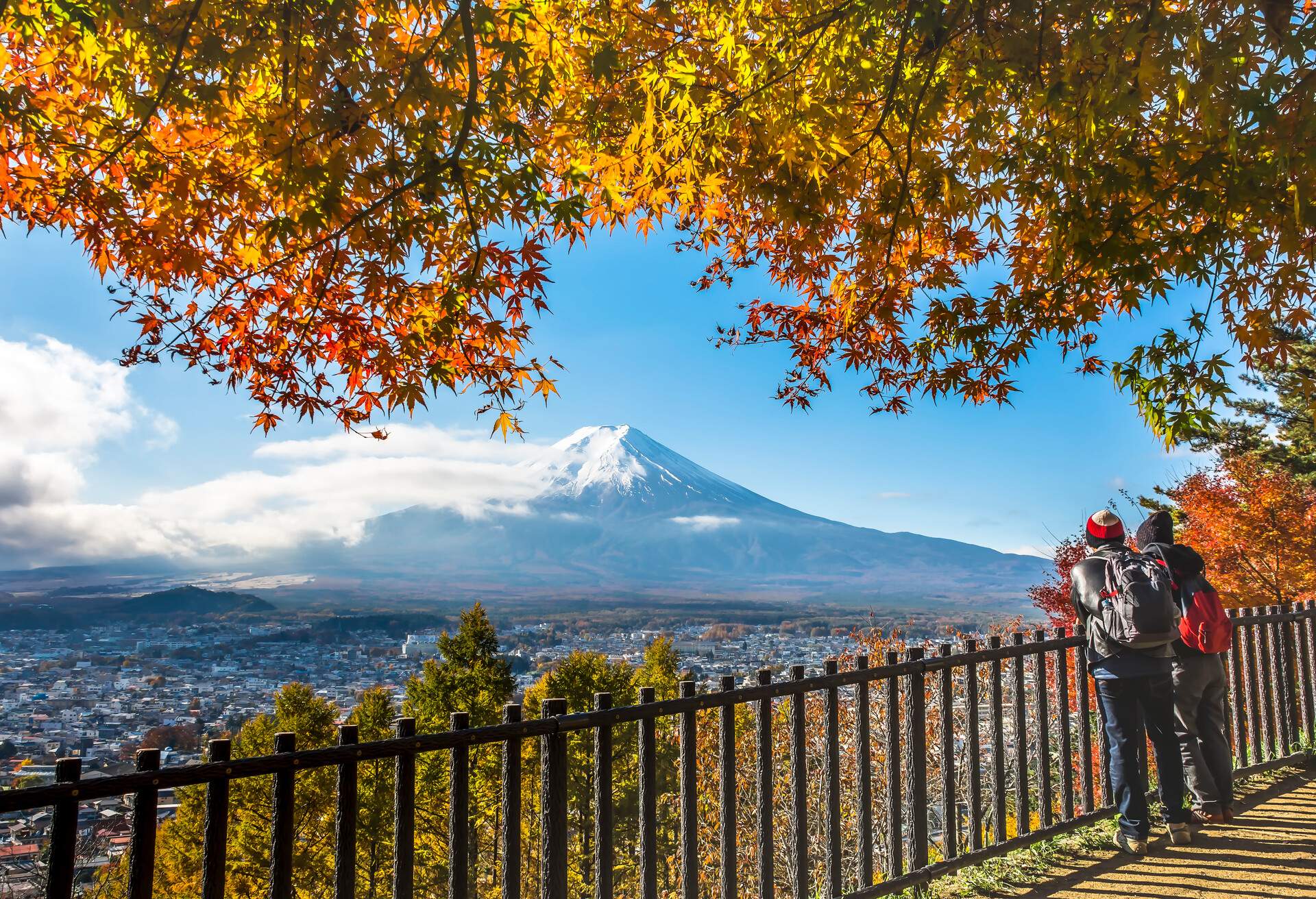 DEST_JAPAN_MOUNT_FUJI_GettyImages-809799144