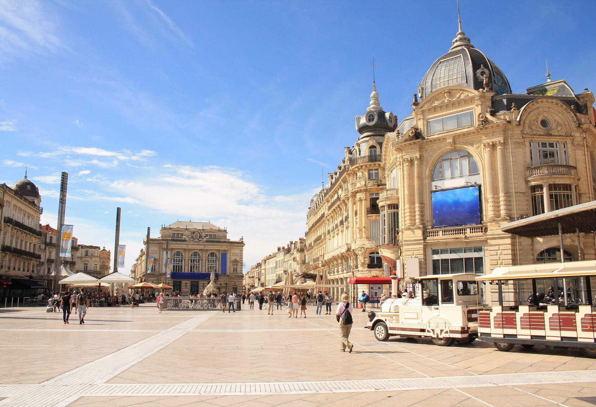 Comedy square in Montpellier, its opera and the three graces fountain, France