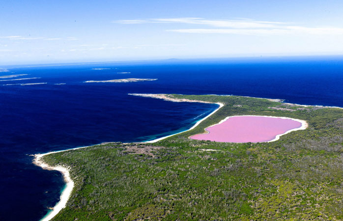  Gehe im pinkfarbenen See von Australien baden, wenn du dich traust