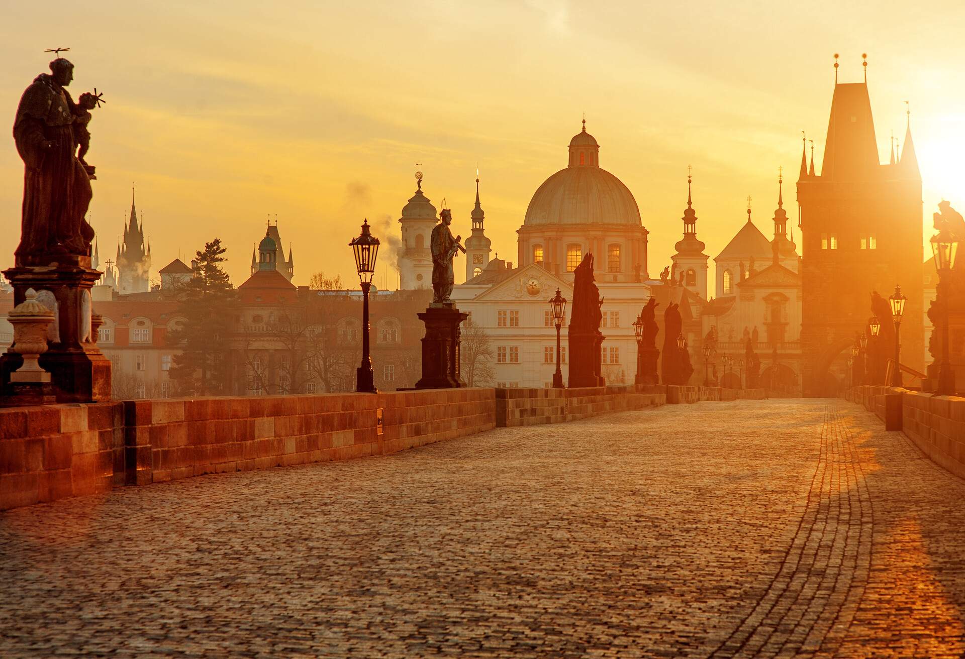 Charles Bridge scenic view at sunrise, Prague, Czech Republic, Europe; Shutterstock ID 763285693; Purpose: Newsletter; Brand (KAYAK, Momondo, Any): Any