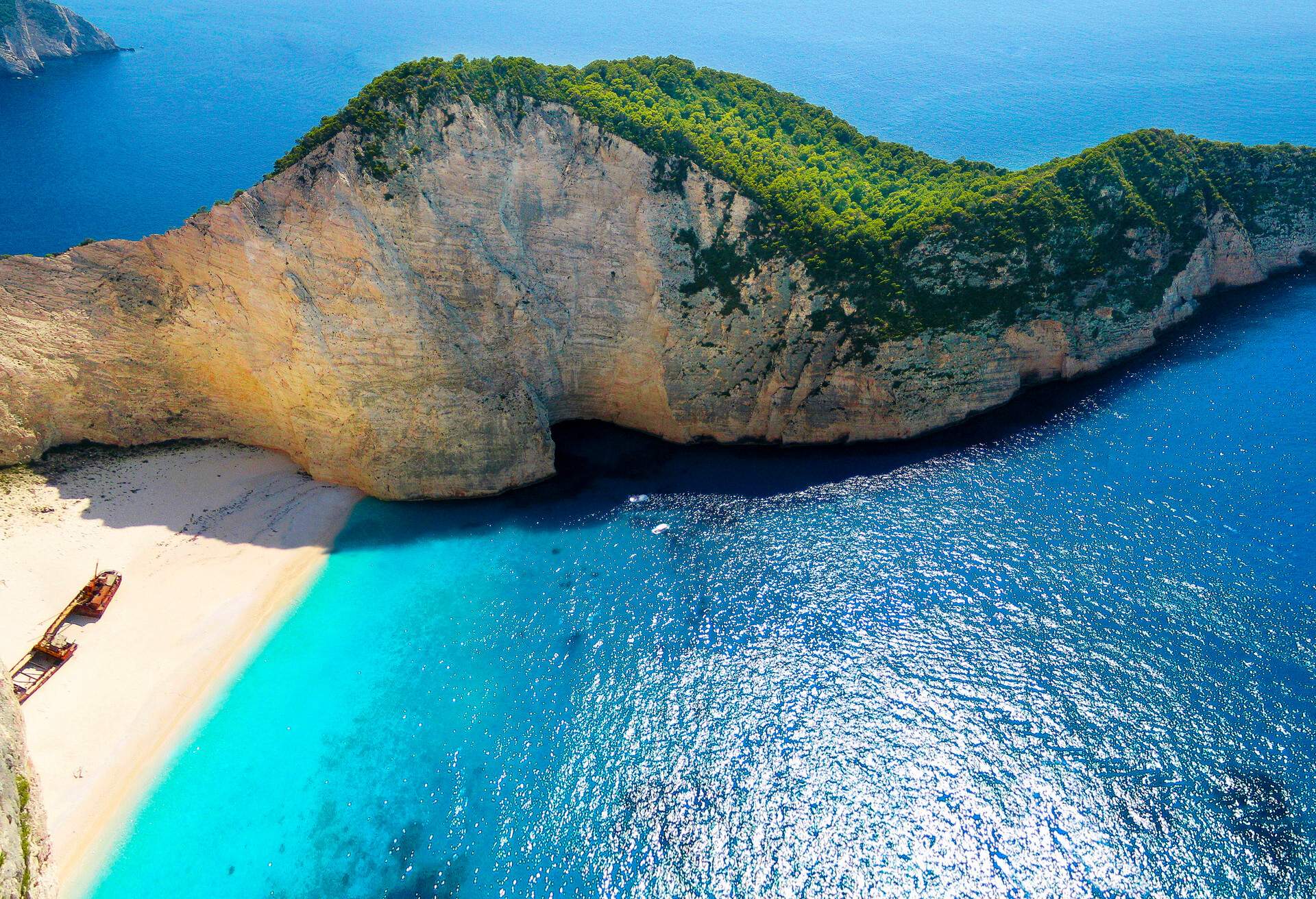 ZAKYNTHOS SHIPWRECK BEACH