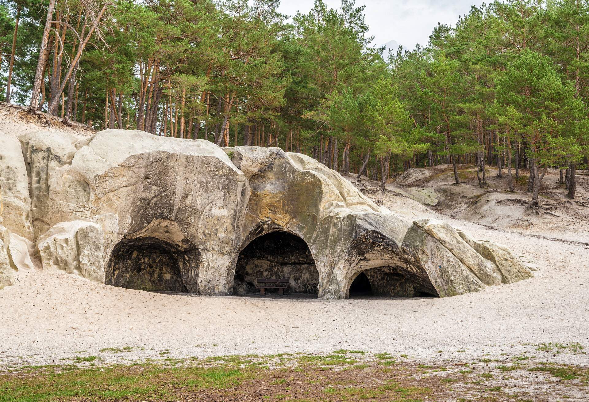 DEST_GERMANY_HARZ_HARZ-NATIONAL-PARK_CAVES-GettyImages-1269870260