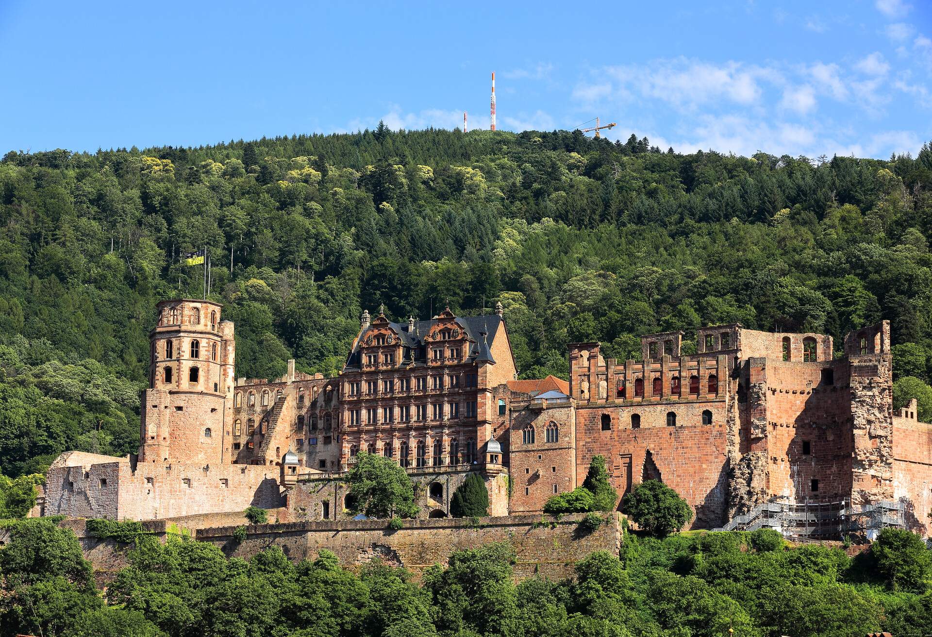 DEST_GERMANY_HEIDELBERG_SCHLOSS-HEIDELBERG_shutterstock-portfolio_1638135619