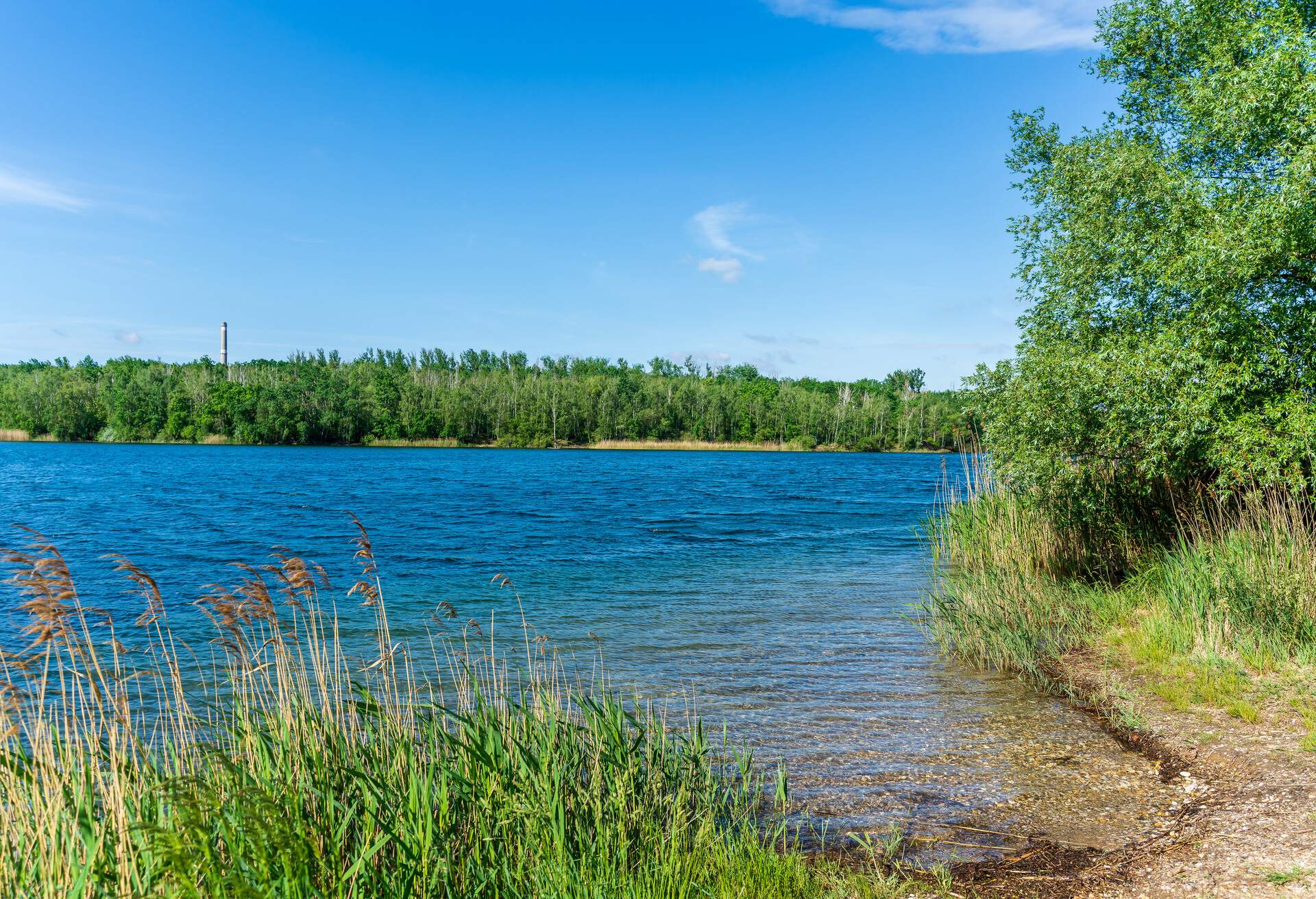 DEST_GERMANY_LEIPZIG_Kulkwitzer Lake_GettyImages-1400096458