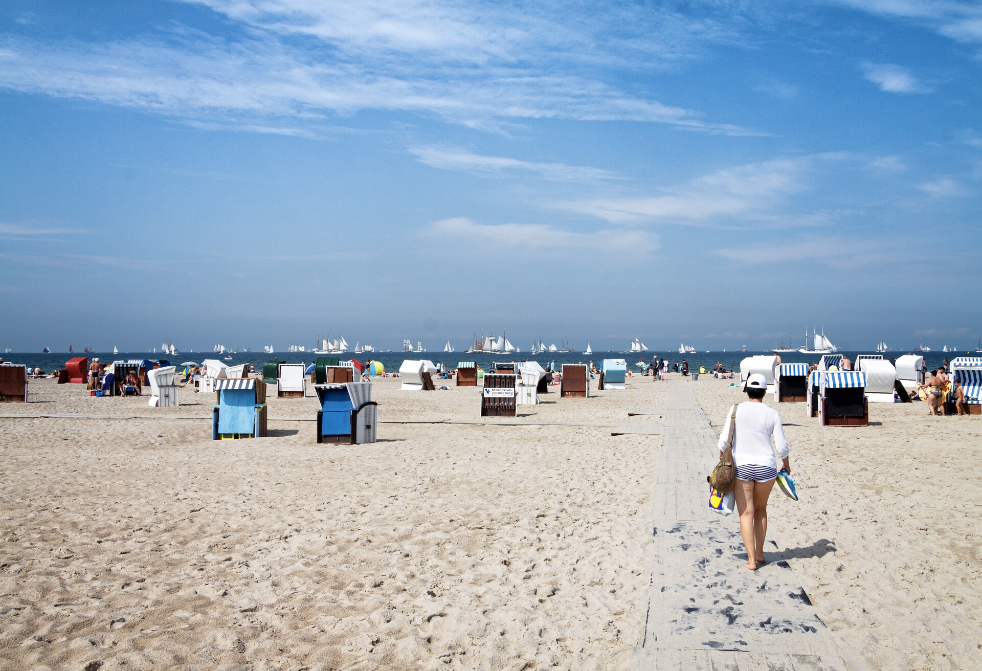 DEST_GERMANY_WARNEMÜNDE_THEME_BEACH_GettyImages-595607861