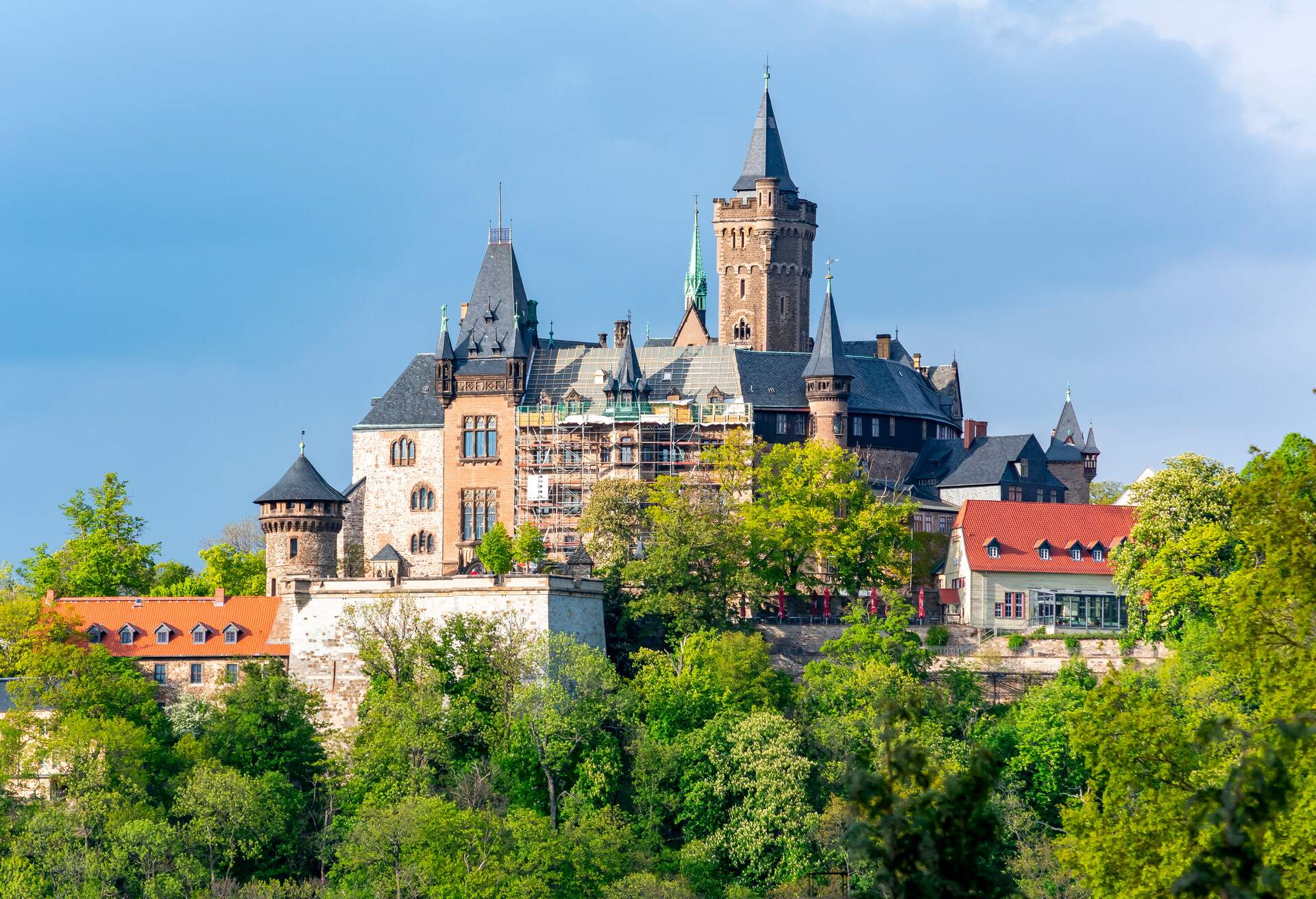 DEST_GERMANY_WERNIGERODE_CASTLE-WERNIGERODE_shutterstock-portfolio_1404310649