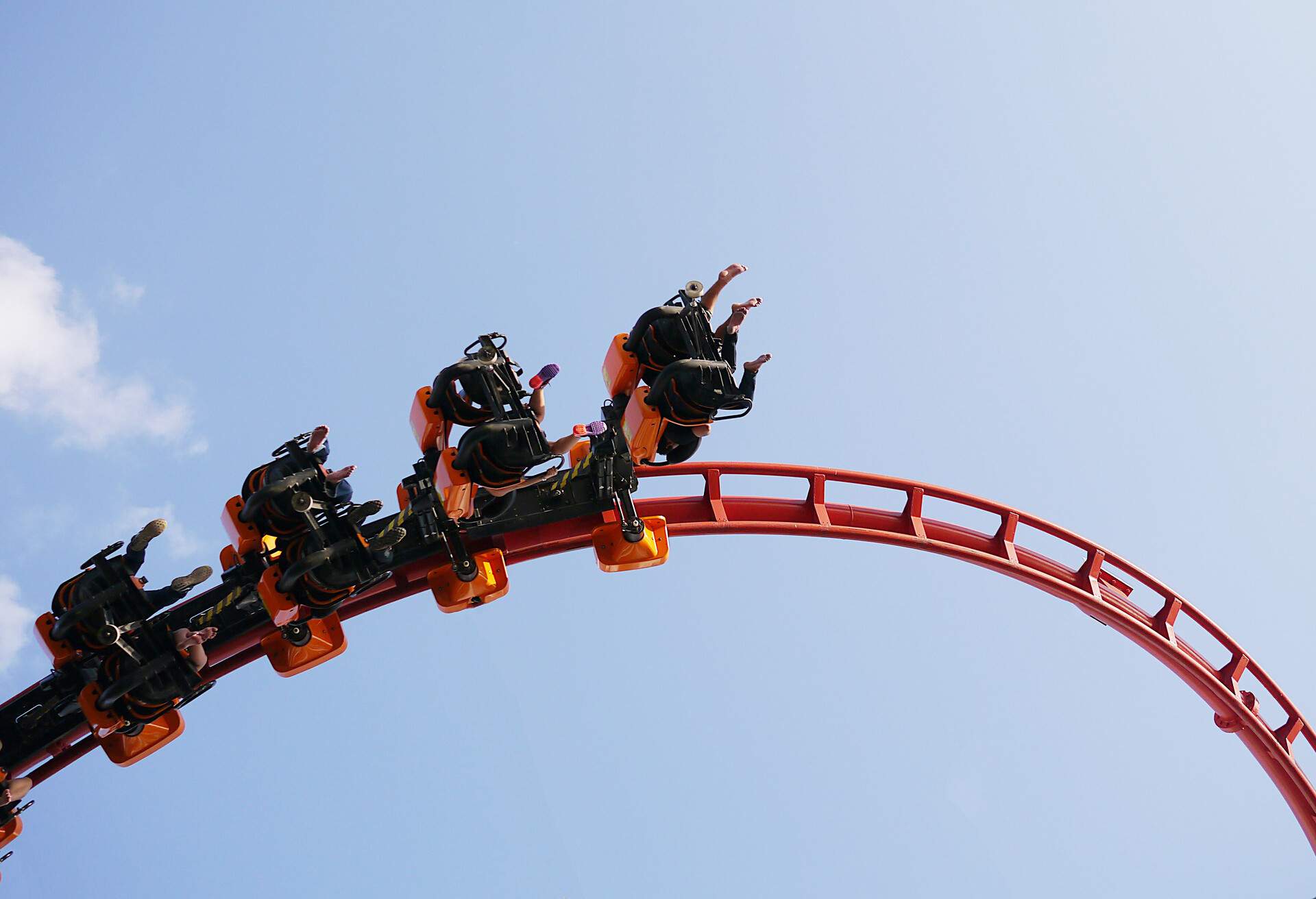 THEME_PEOPLE_ROLLERCOASTER_AMUSEMENT-PARK-GettyImages-1058427024