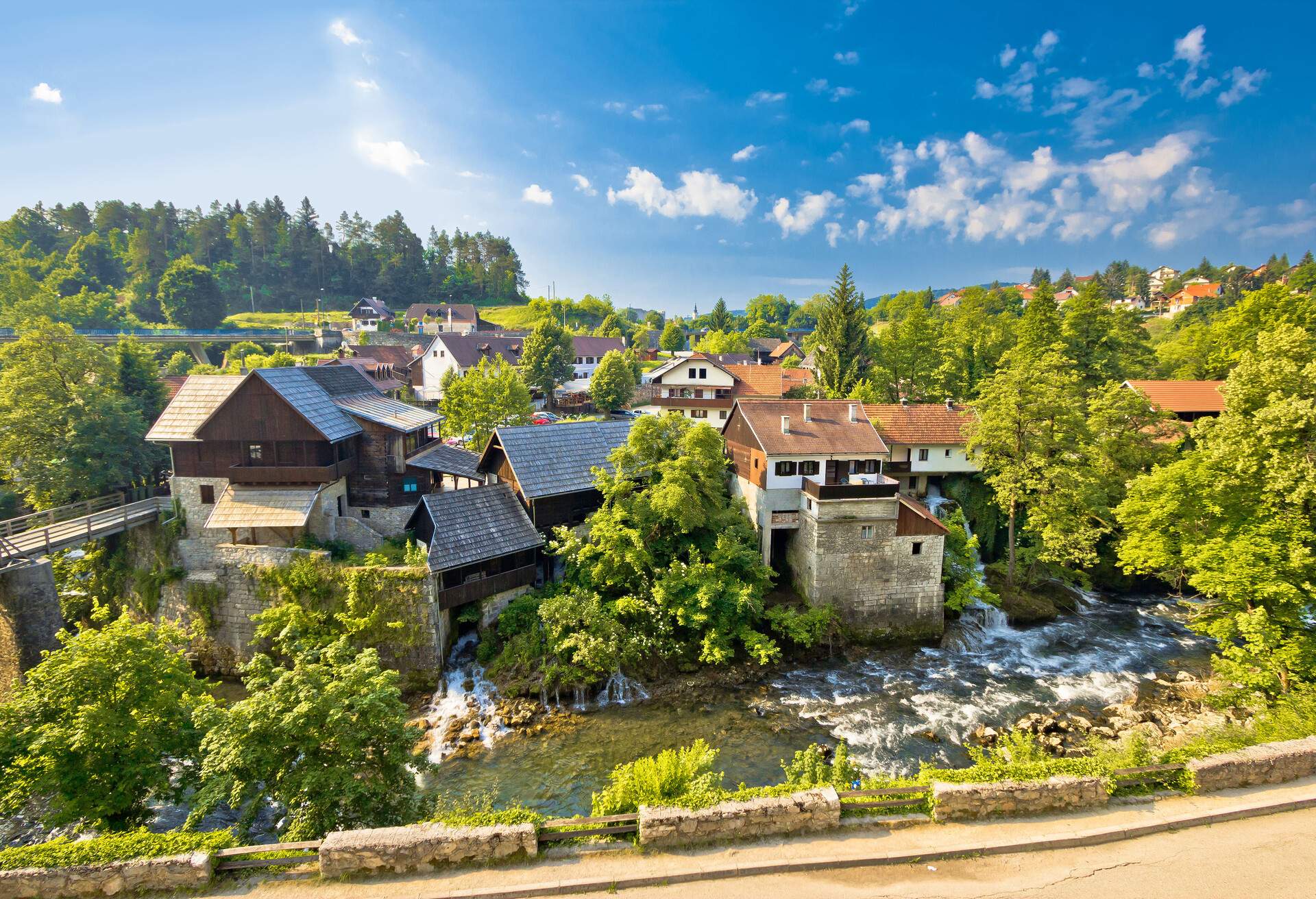 DEST_CROATIA_SLUNJ_GettyImages-480750344