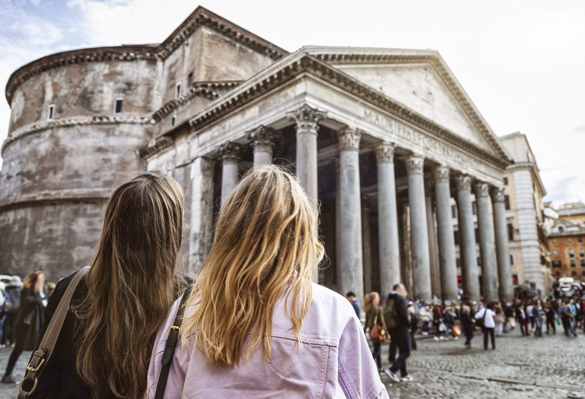 Tourist women in Rome: by the Pantheon