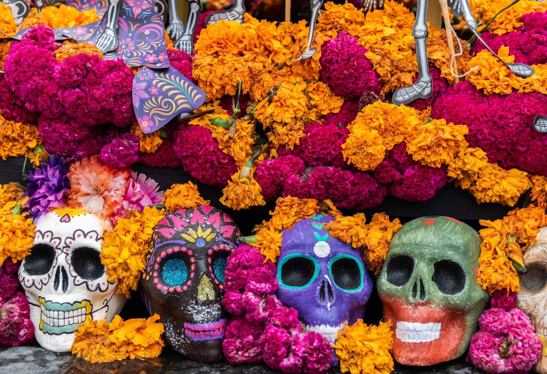 DEST_MEXICO_MEXICO-CITY_THEME_DIA-DE-LOS-MUERTOS_GettyImages_1088949766