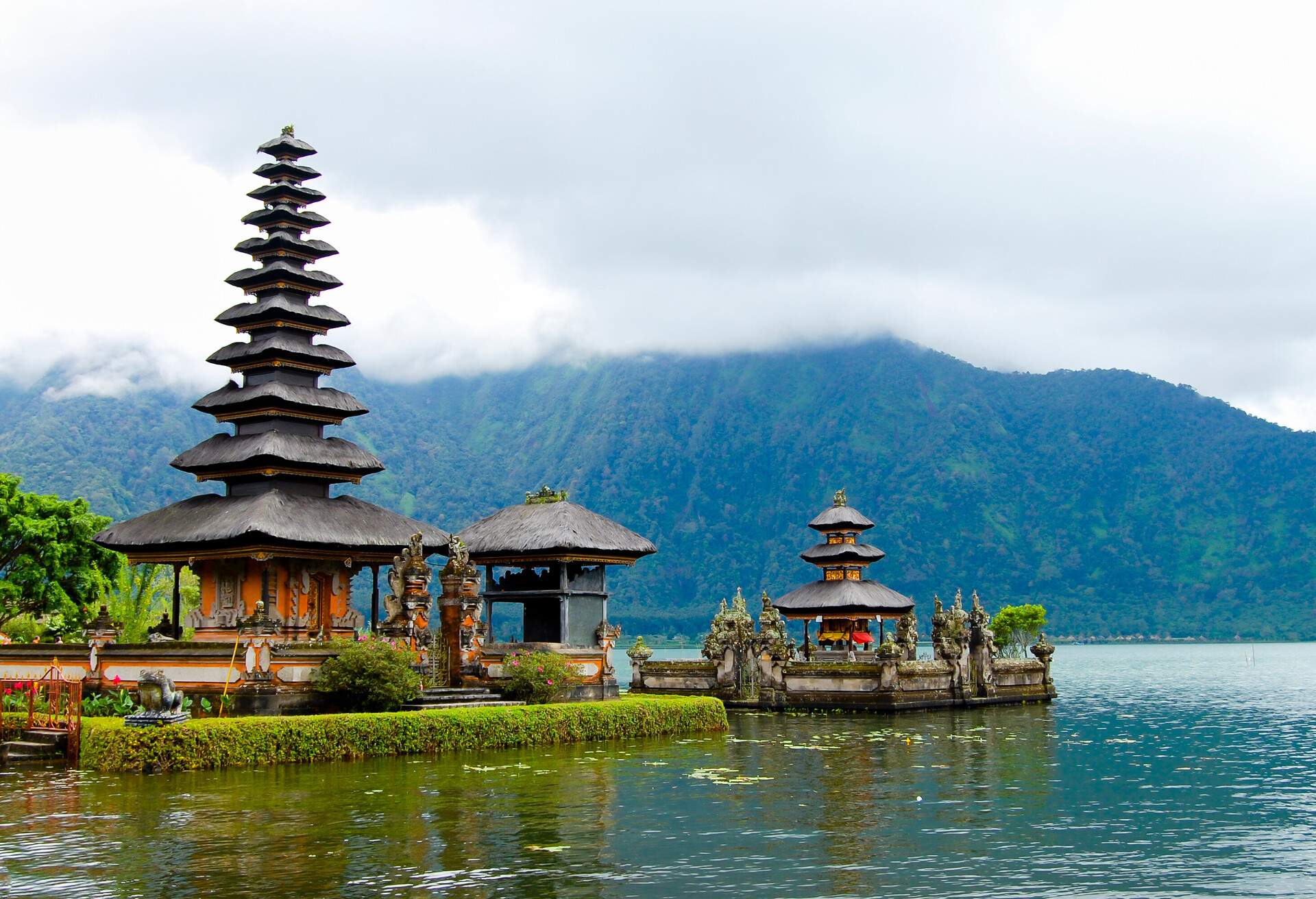 Ulun Danu Beratan Temple - Bali - Indonesia; Shutterstock ID 1025181292
