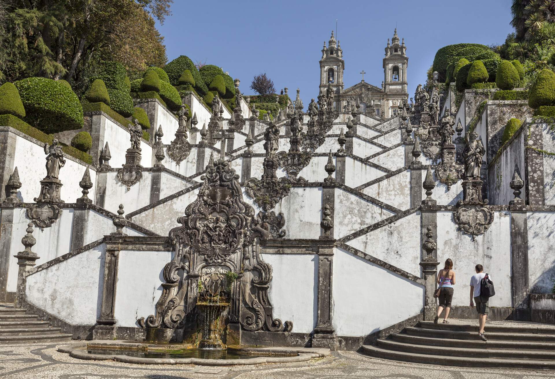 DEST_PORTUGAL_BRAGA_shutterstock_330222647