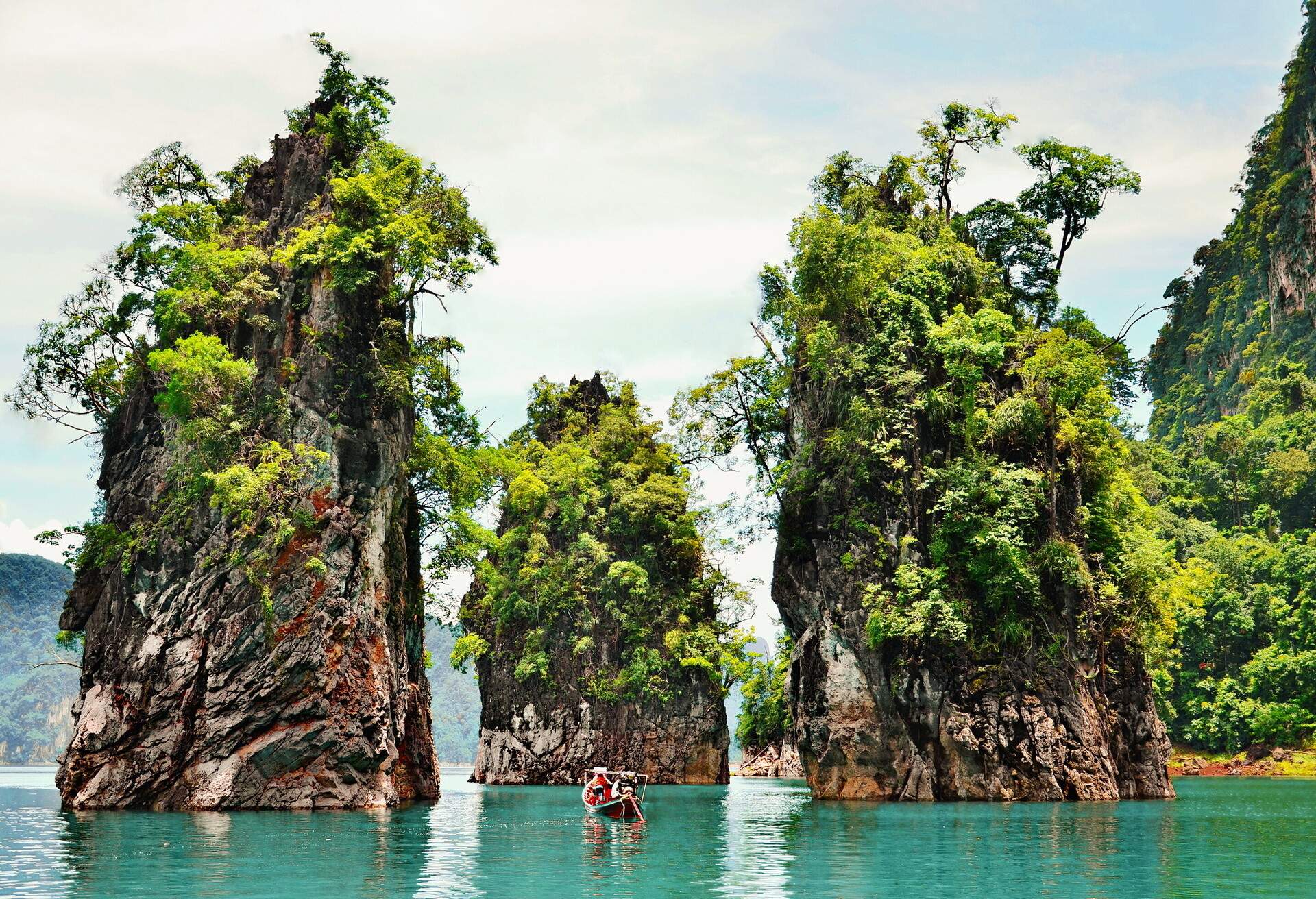 DEST_THAILAND_ SURAT THANI Khao Sok National Park shutterstock-premier_371325811