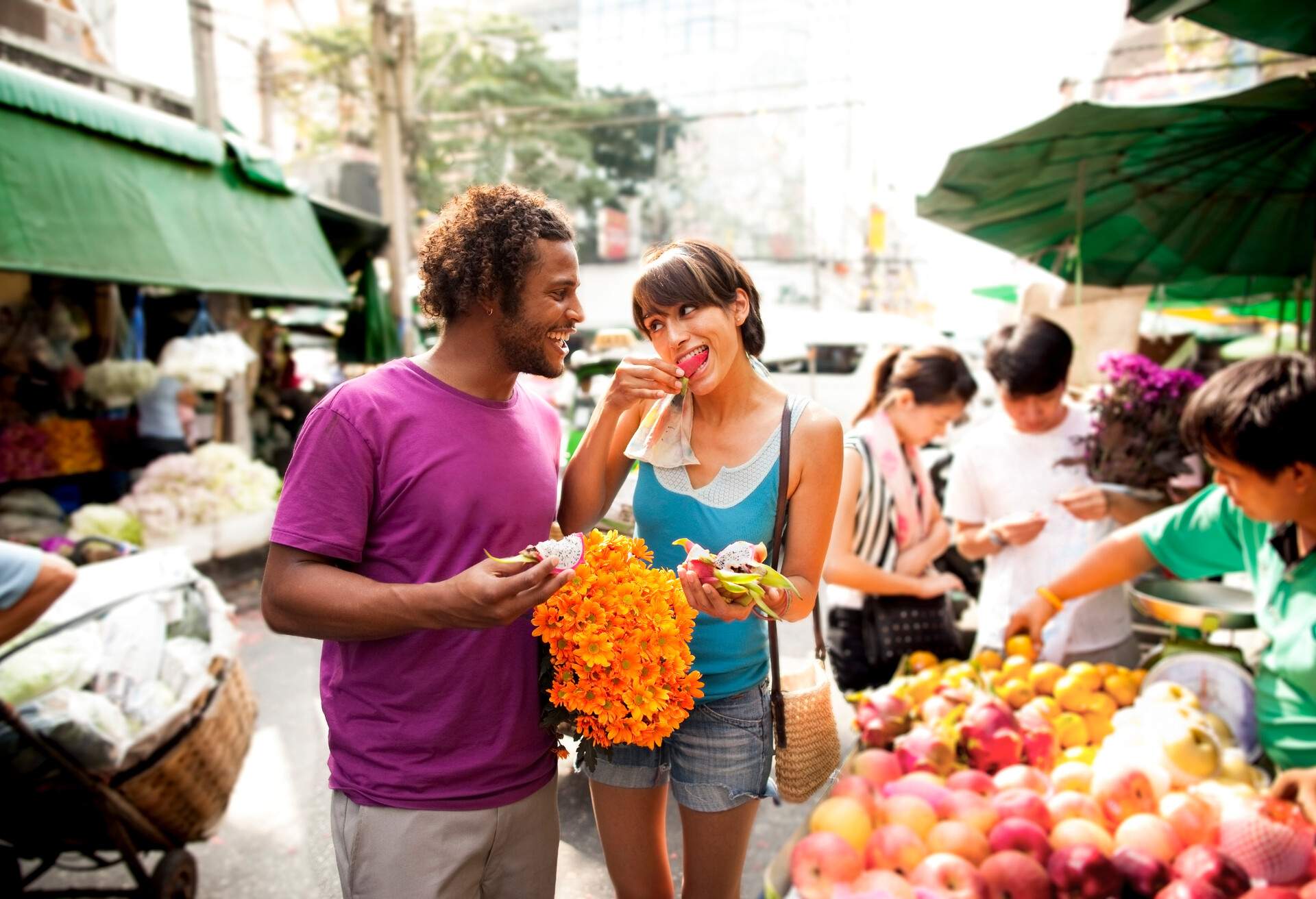 DEST_THAILAND_BANGKOK_COUPLE_MARKET_GettyImages