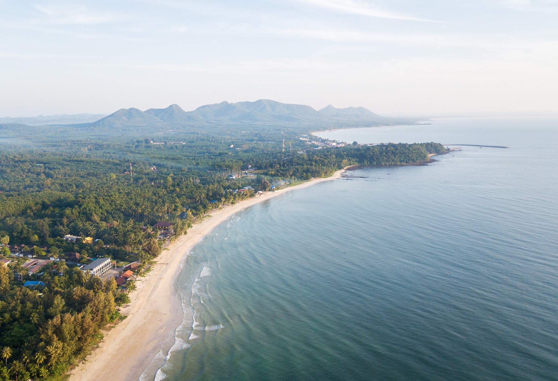 DEST_THAILAND_CHUMPONG_Thung Wua Laen Beach_GettyImages-1188314312