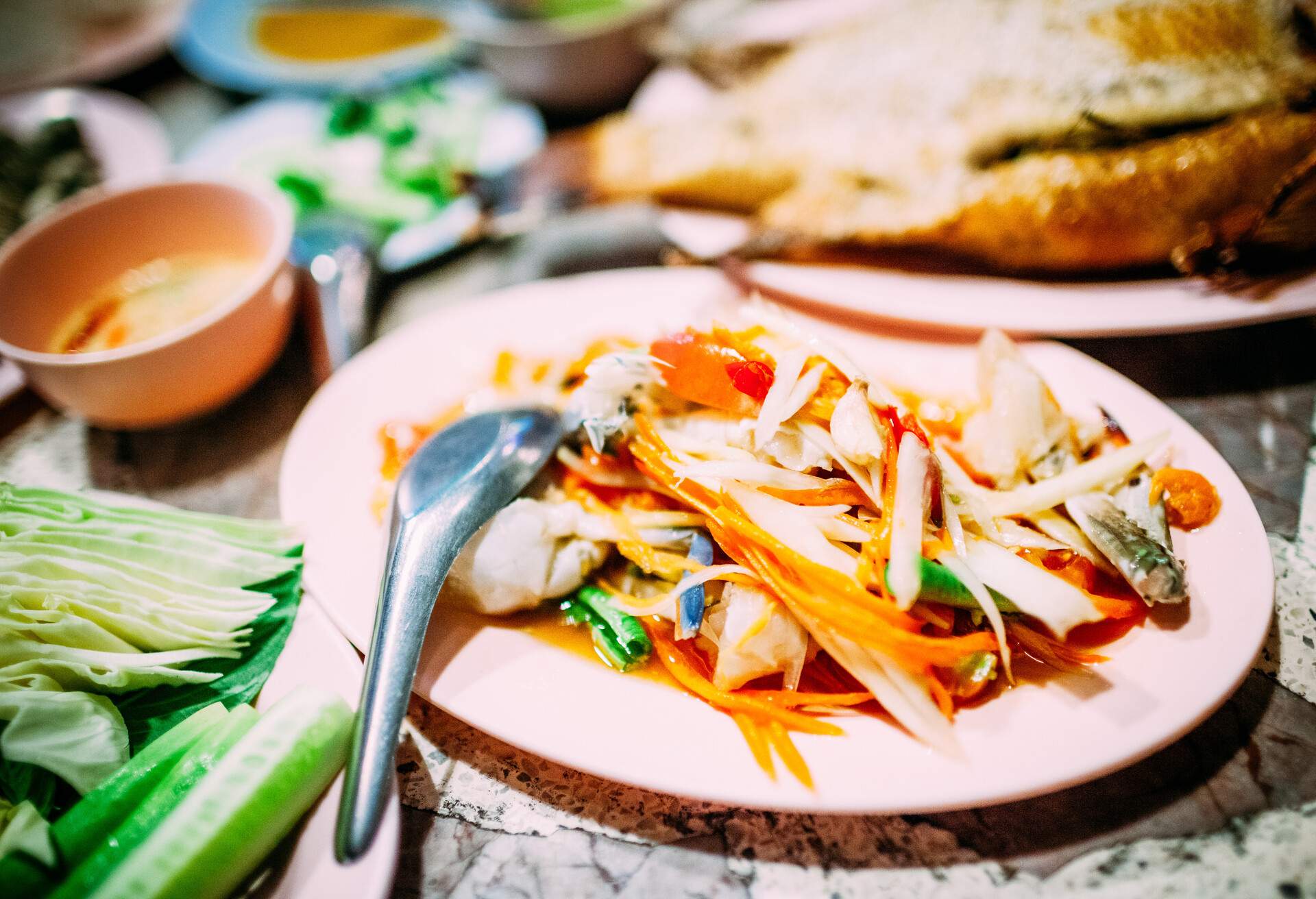 THEME_FOOD_THAI-PAPAYA-SALAD_SOM-TAM_GettyImages-498586512