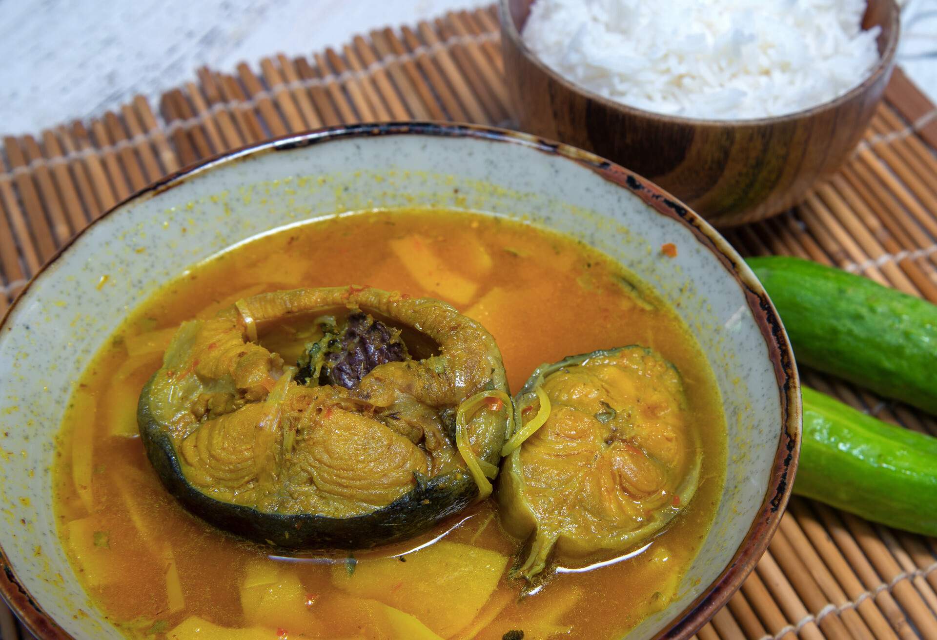 THEME_FOOD_THAI_Gaeng Leung Yod Maprao Pla_GettyImages-1389726445