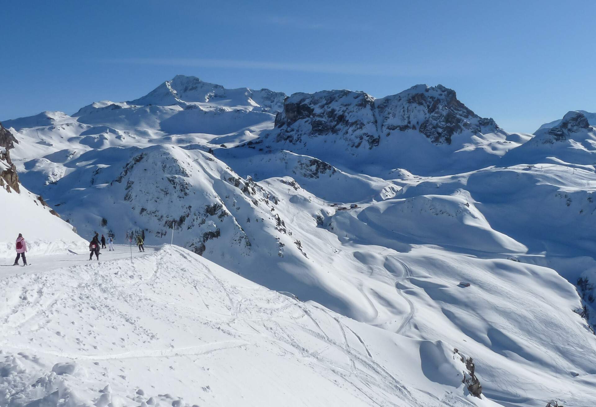 DEST_FRANCE_LA PLAGNE_THEME_SKIING-GettyImages-883147478