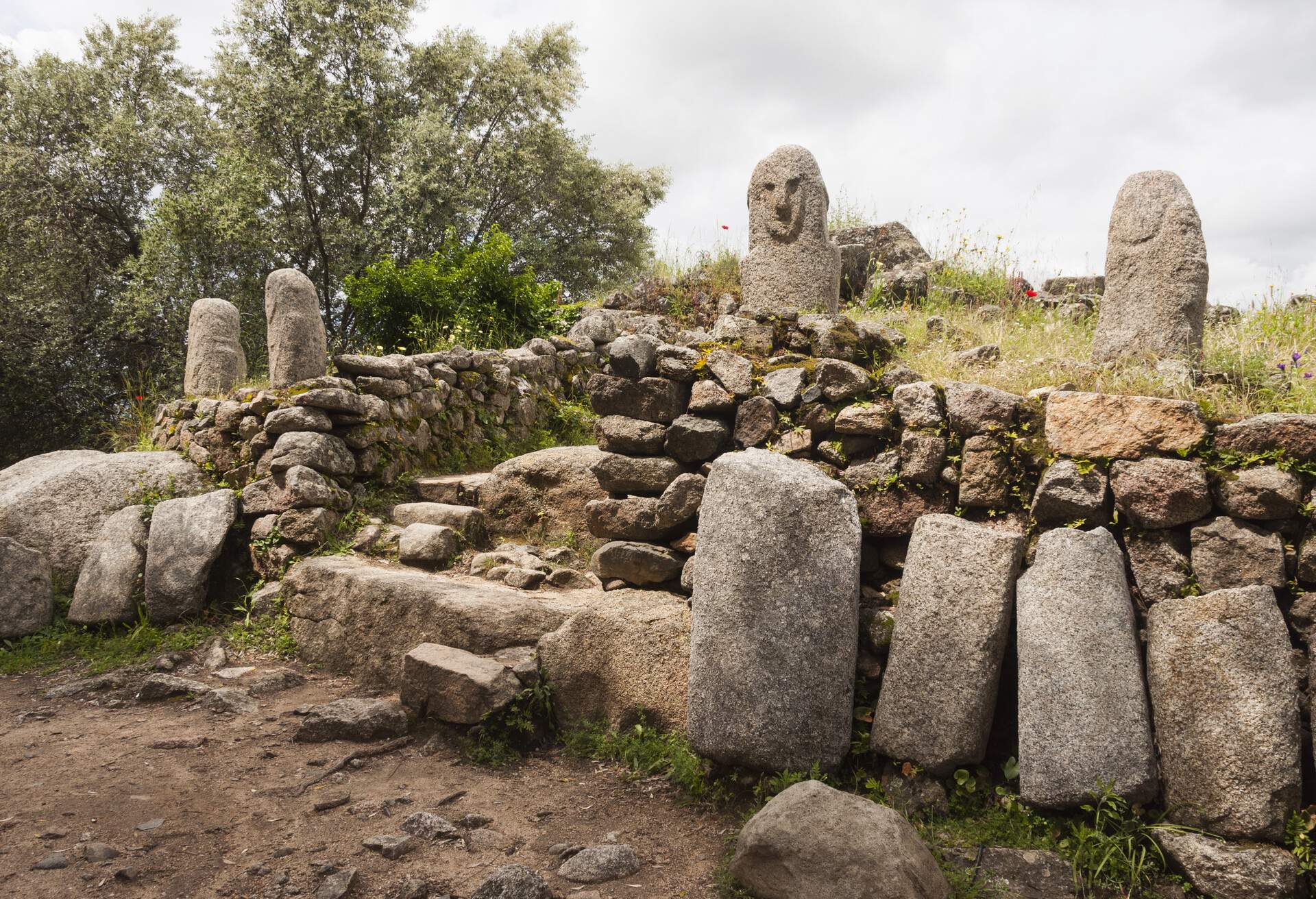 DEST_FRANCE_The-Corsican-Megaliths.jpg