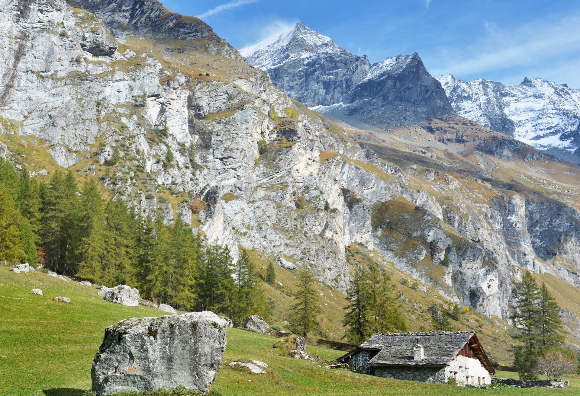 beautiful landscape of alpine european mountain range in national park la vanoise