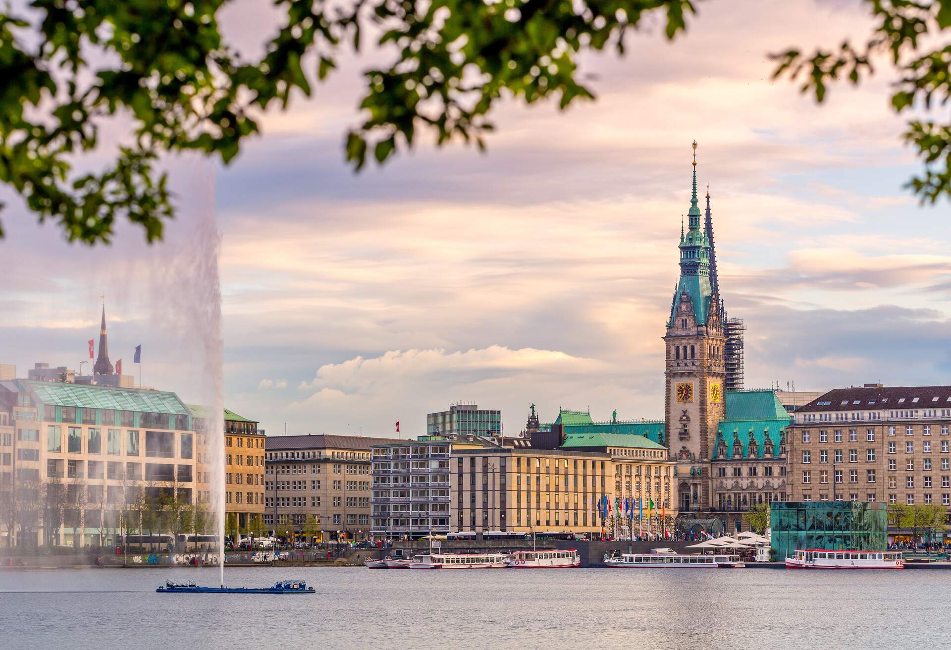 DEST_GERMANY_HAMBURG_GettyImages-507372675