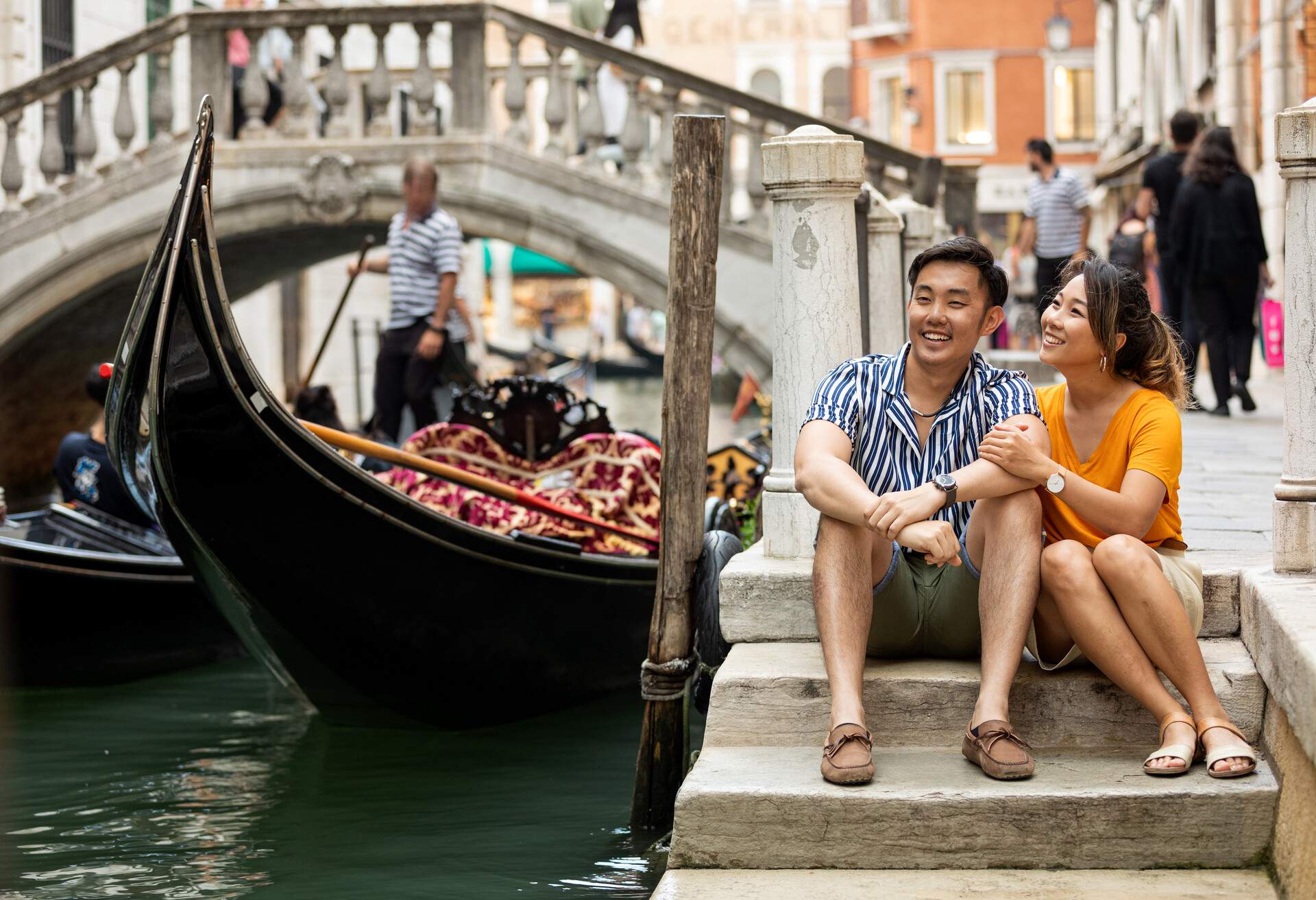 DEST_ITALY_VENICE_THEME_COUPLE_PERSON_TRAVEL_VACATION-GettyImages-1156080227