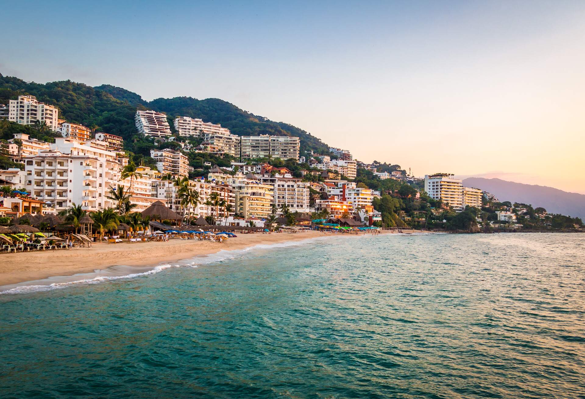 MEXICO_PUERTO-VALLARTA-beach-city