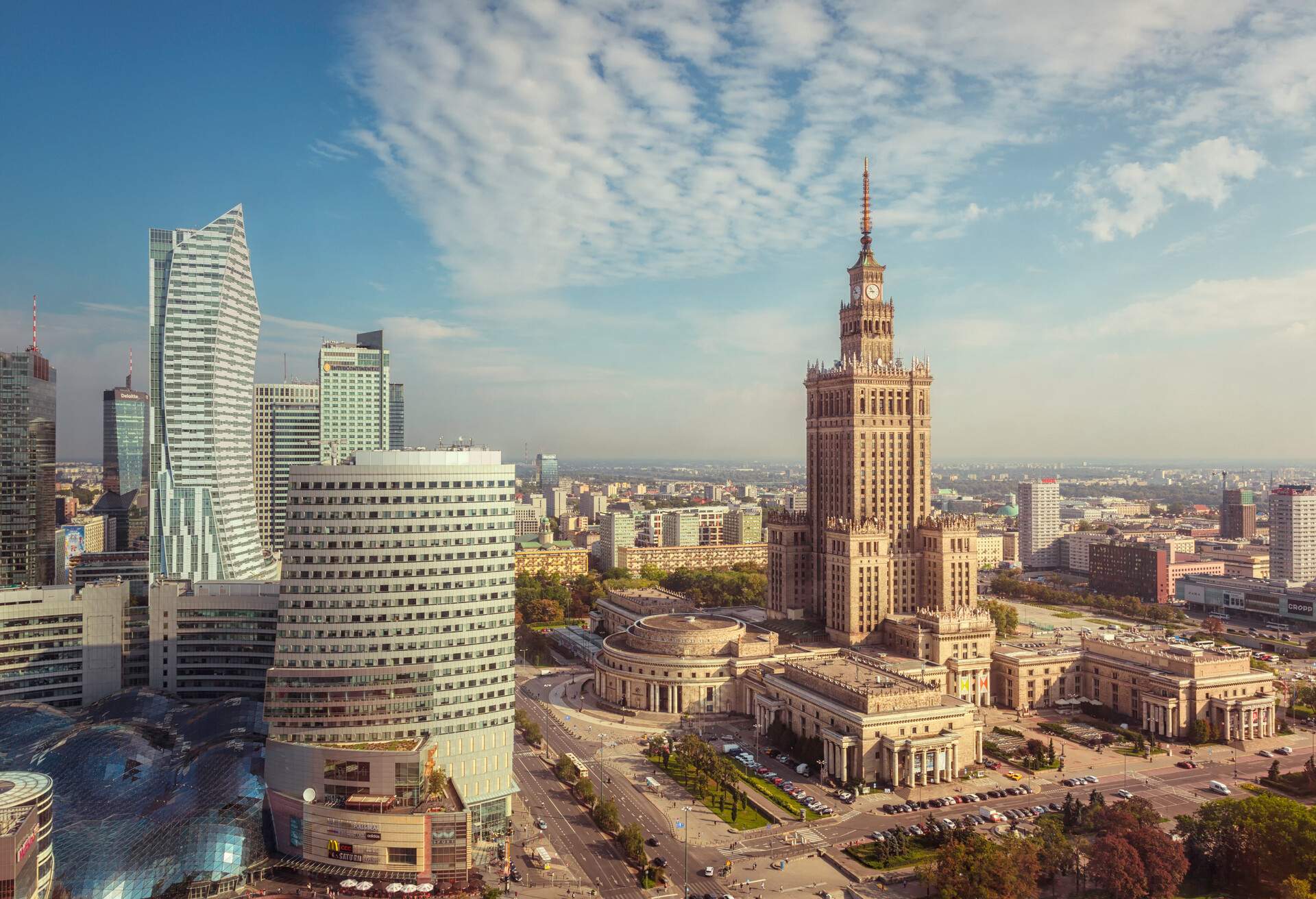 DEST_POLAND_WARSAW_GettyImages-621697482