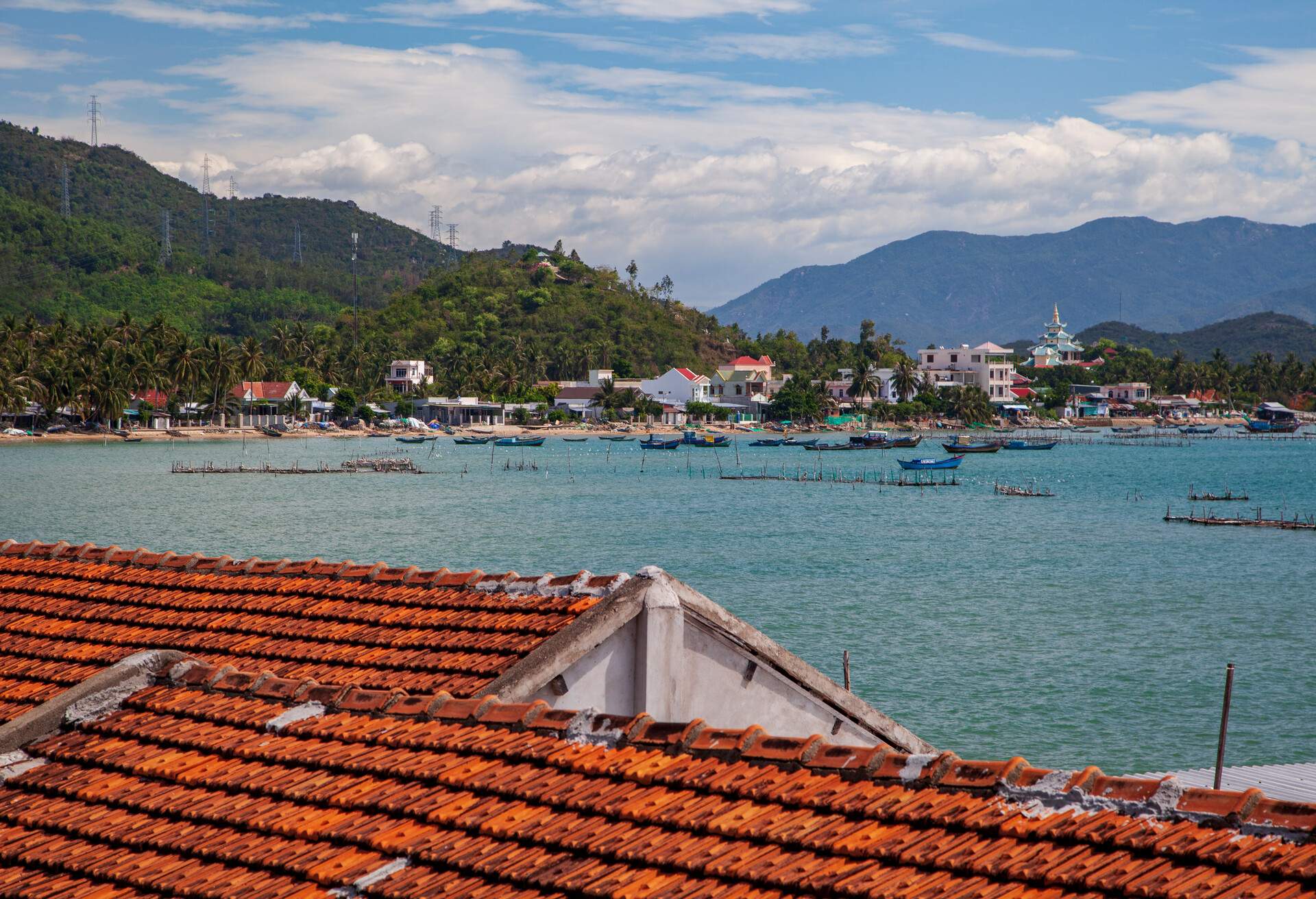 DEST_VIETNAM_DOC-LET-BEACH_GettyImages-1173606066