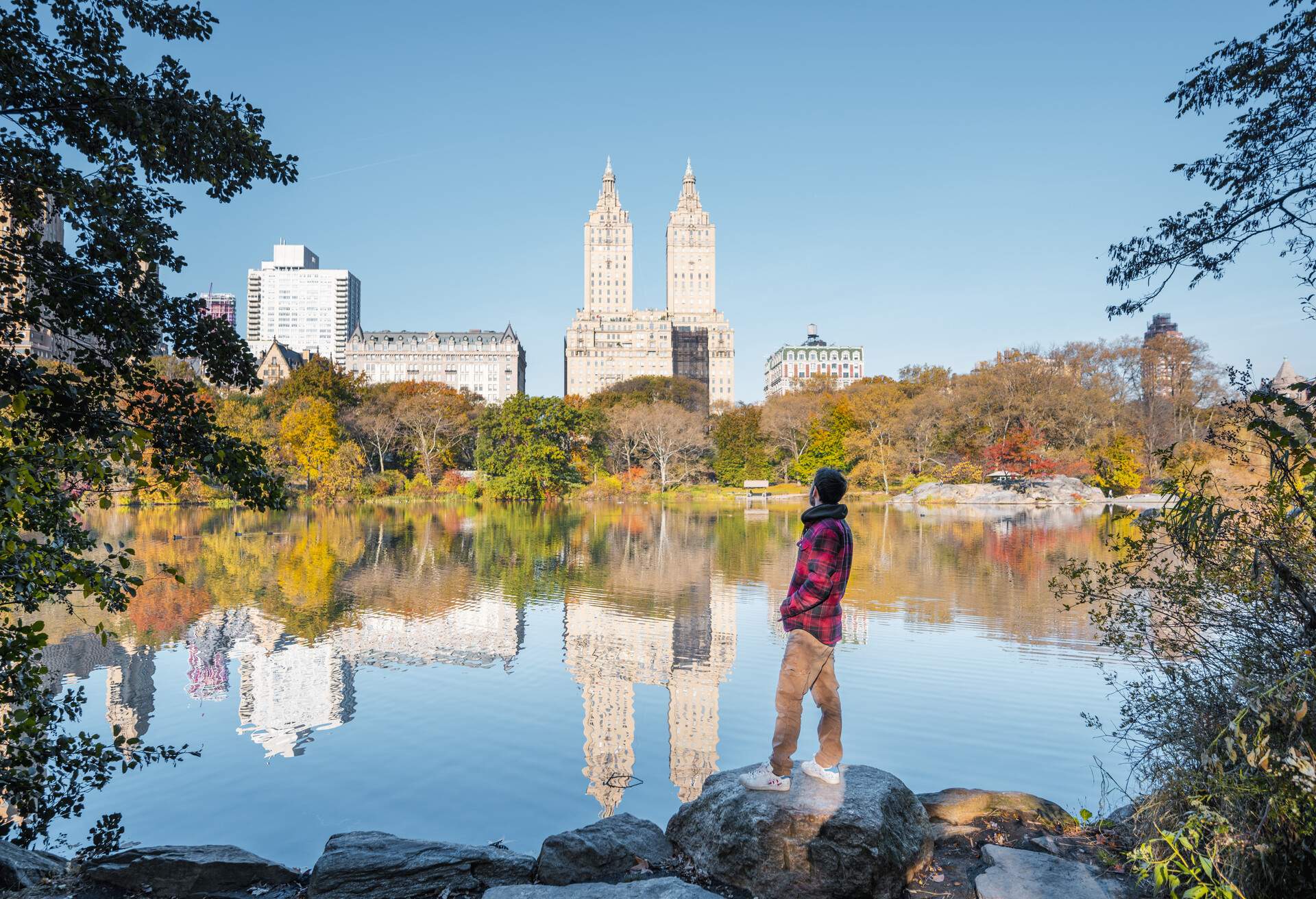 dest_usa_new_york_nyc_central-park_autumn_fall_gettyimages-1307616962_universal_within-usage-period_91565