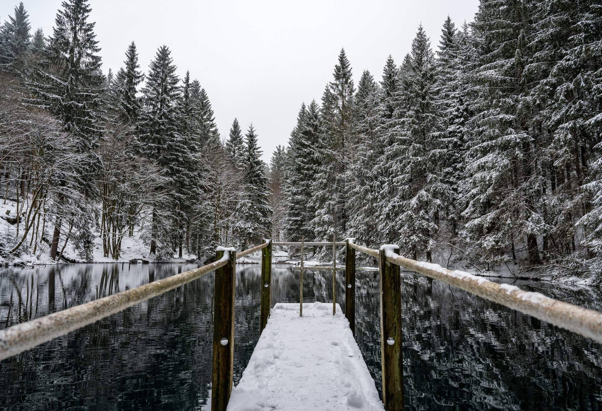 GERMANY_OBERHOF_SNOW_LAKE