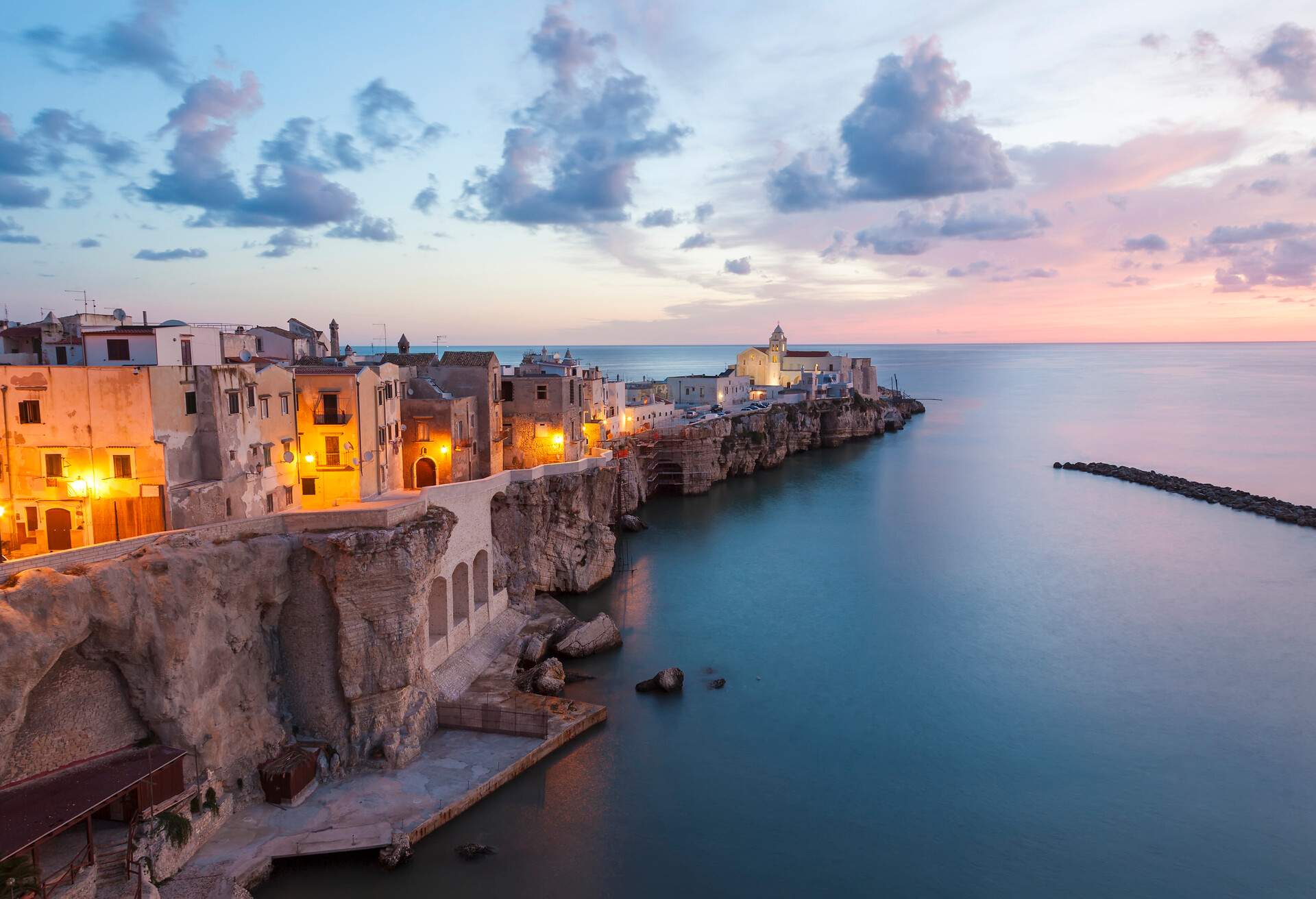 DEST_ITALY_PUGLIA_GettyImages-904637618