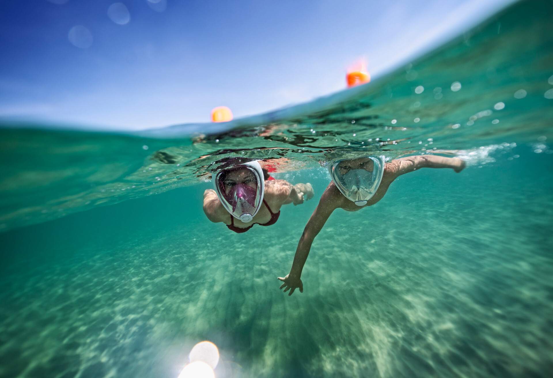 THEME_SNORKELLING_PEOPLE_CHILDREN_KIDS_FUL_GOGGLES_GettyImages-1127479680