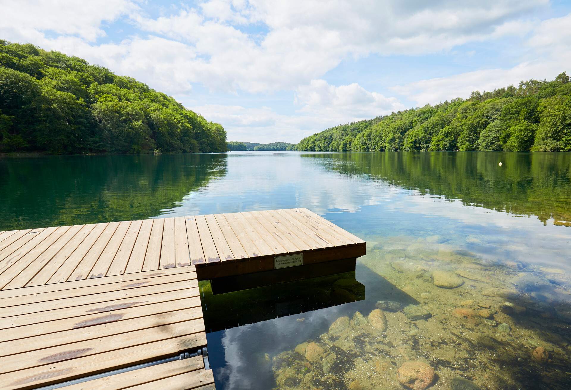 DEST_GERMANY_FELDBERG_LAKE_Feldberger-Seenlandschaft_GettyImages-1411226094