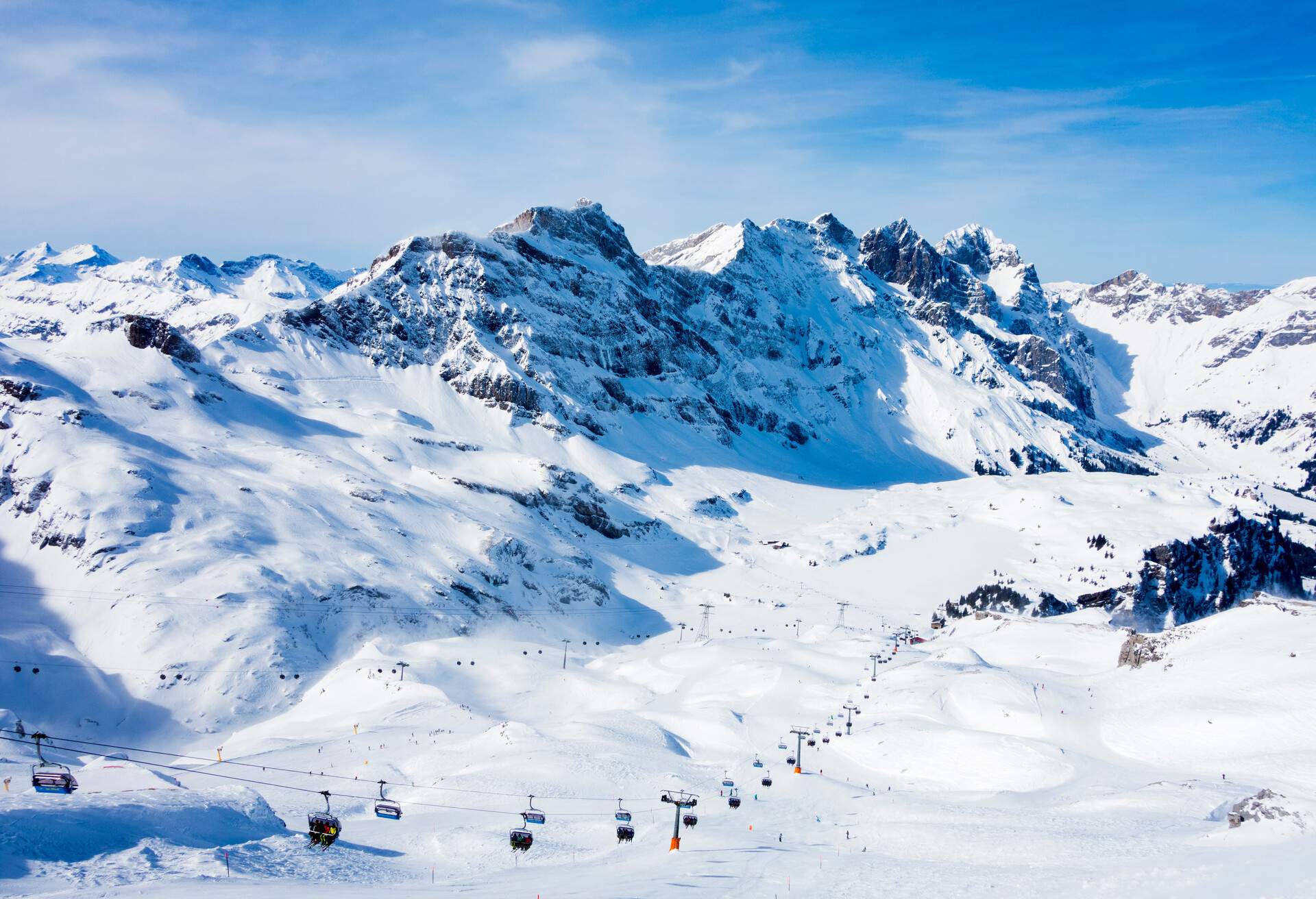 SWITZERLAND_MOUNT_TITLIS_SKI_LIFT