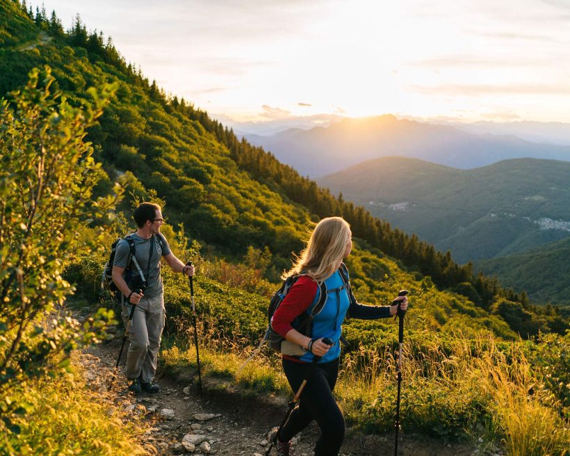 SWITZERLAND_TICINO_MOUNTAINS_NATURE_PEOPLE_HIKING