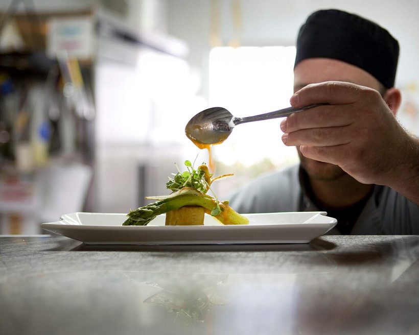 FOOD_RESTAURANT_CHEF