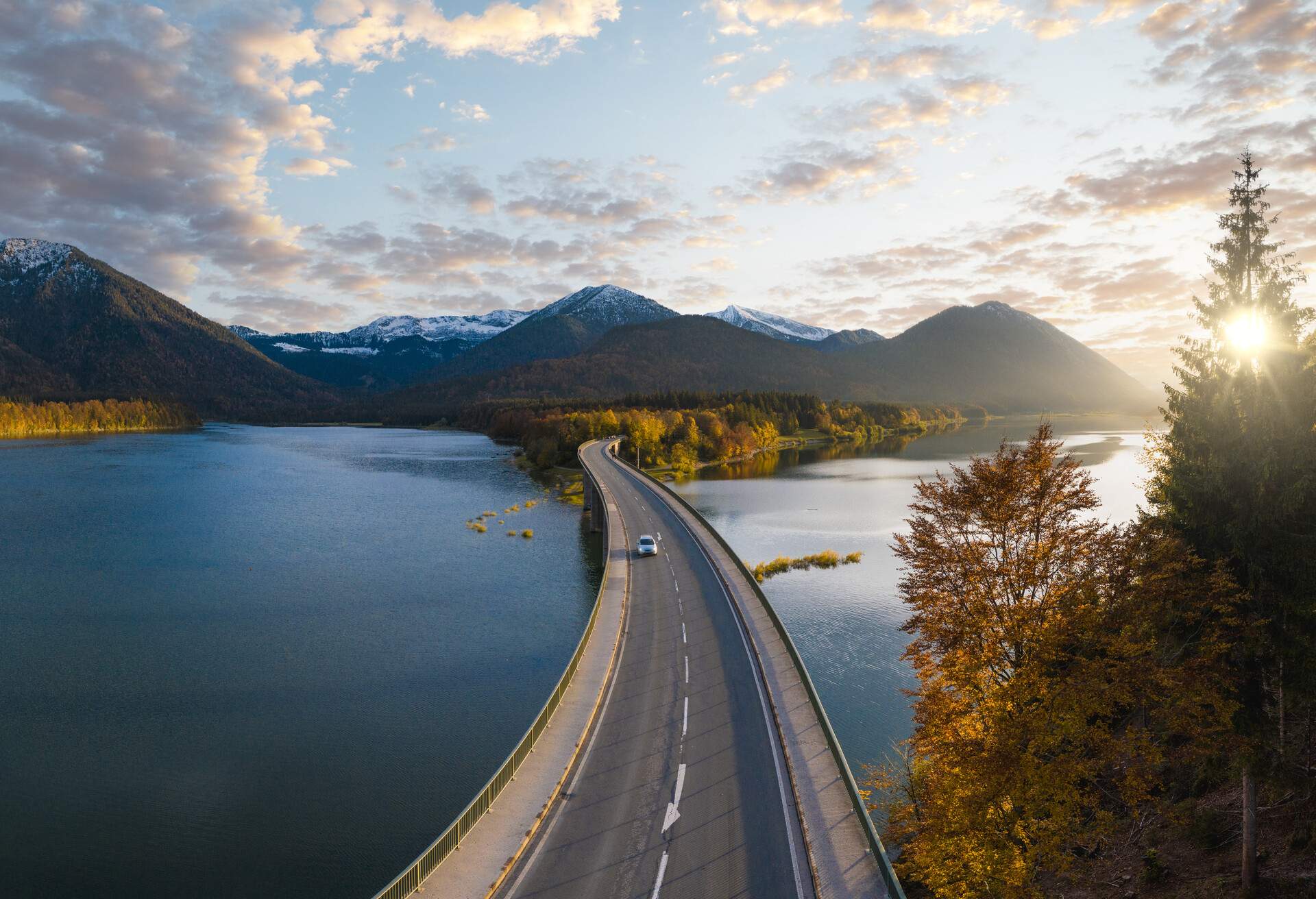 germany_sylvenstein-lake_bavaria_theme_car