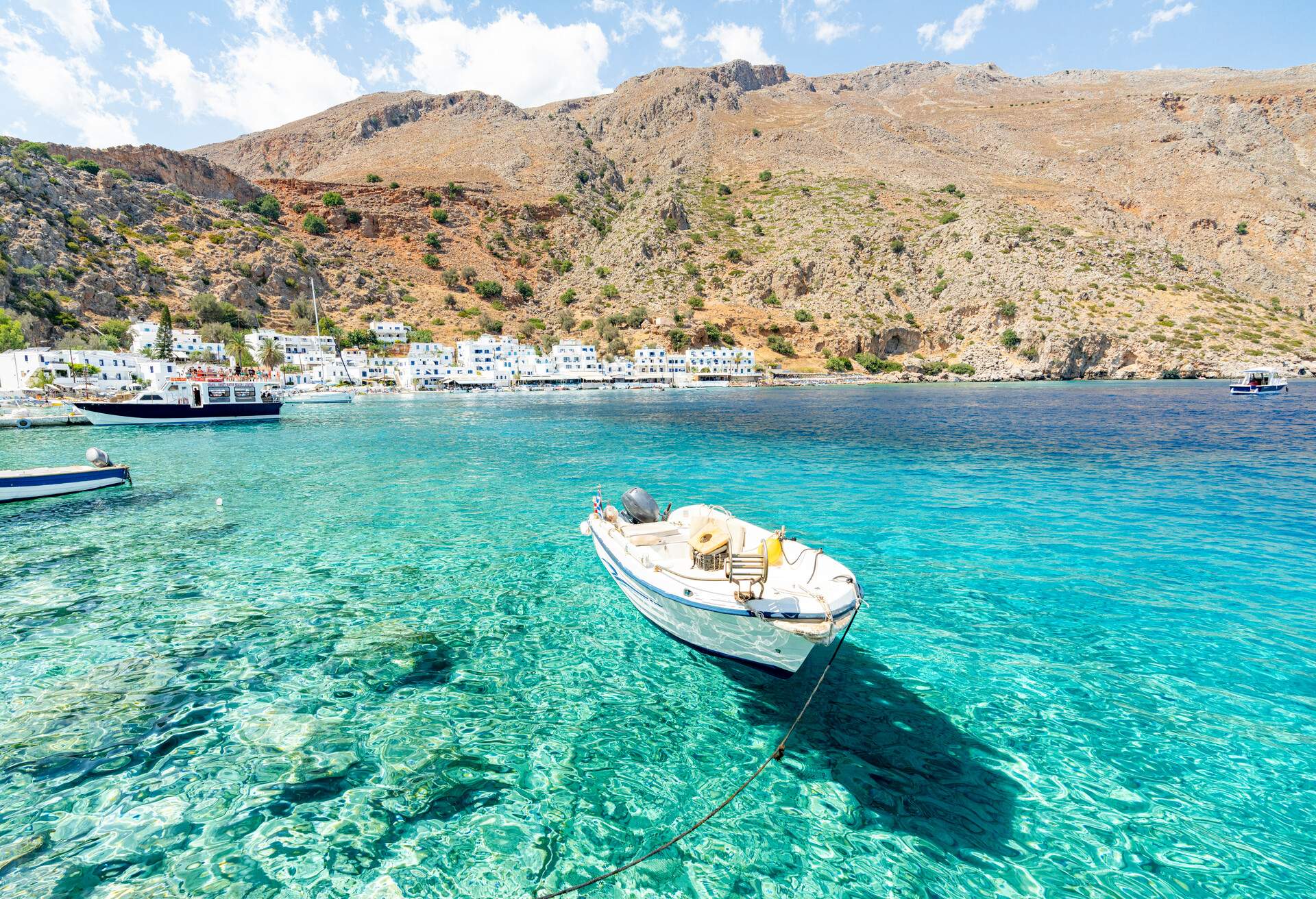 DEST_GREECE_CRETE_LOUTRO_GettyImages-1366959591