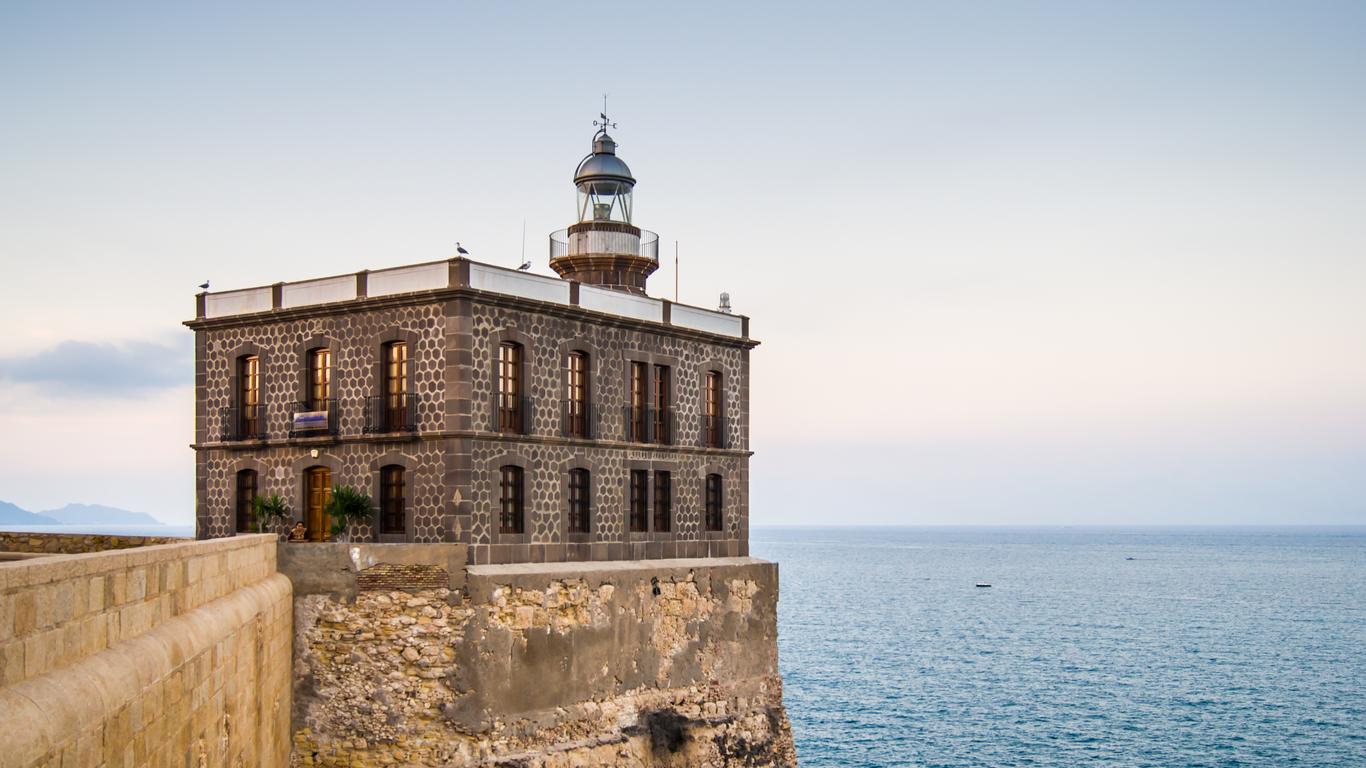 Flüge nach Region in Melilla