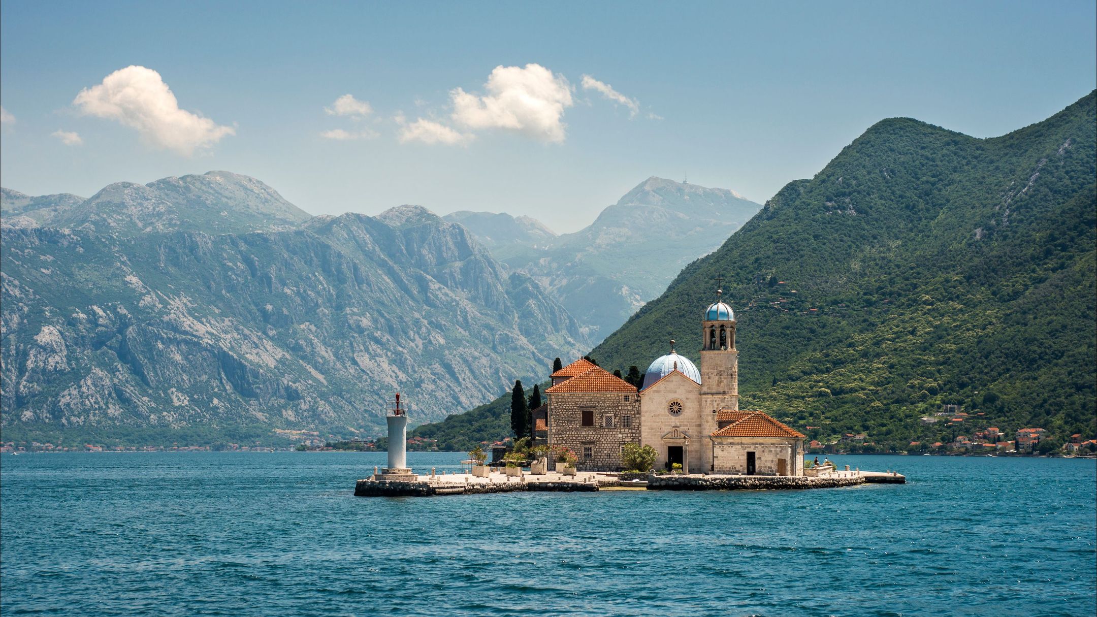 Günstige Flüge ab 82 € von Frankfurt am Main nach Montenegro in 2025