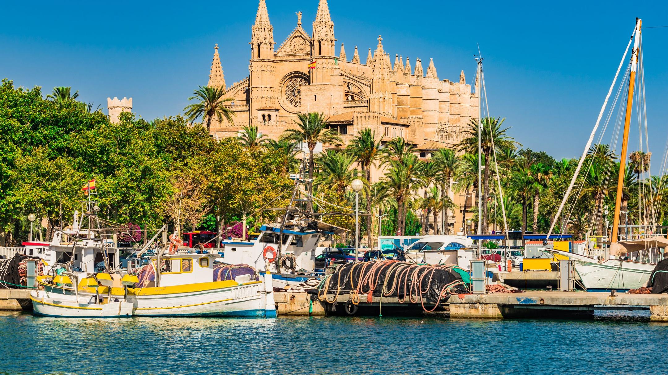 Günstige Flüge nach Palma de Mallorca ab 11 € in 2022 | momondo