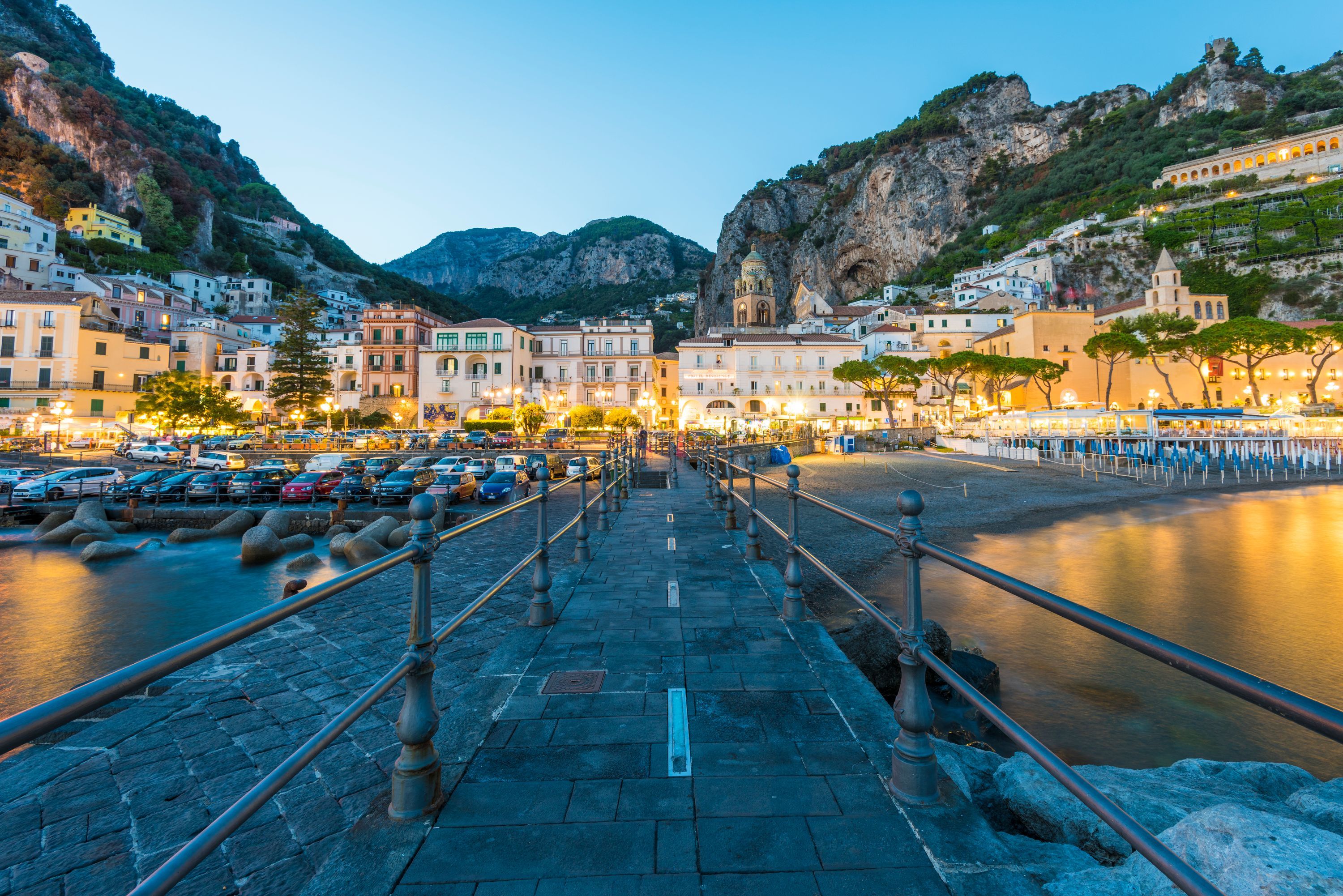 Hotels in Salerno ab 19 € Finde günstige Hotels mit momondo